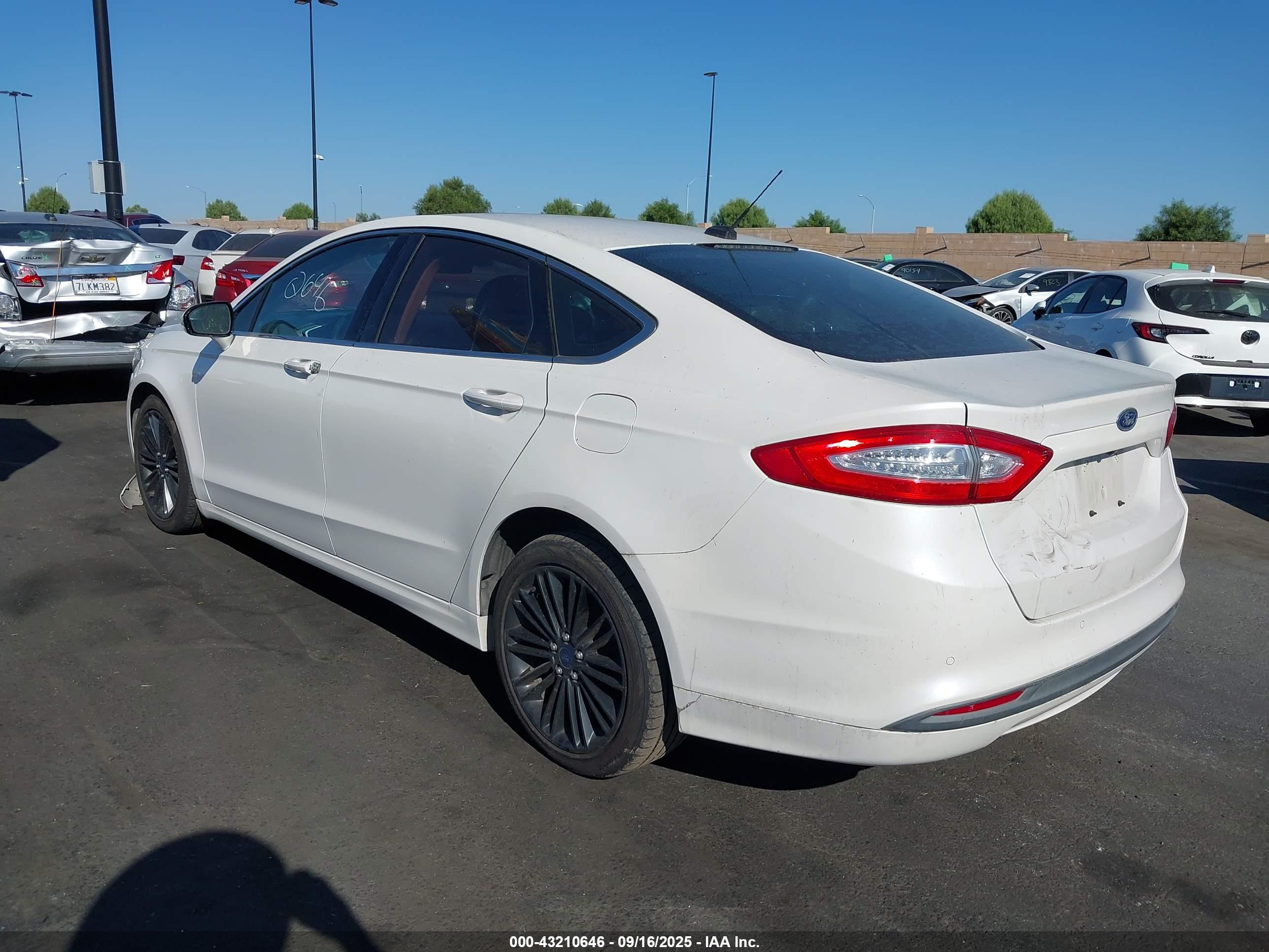 FORD FUSION image 3