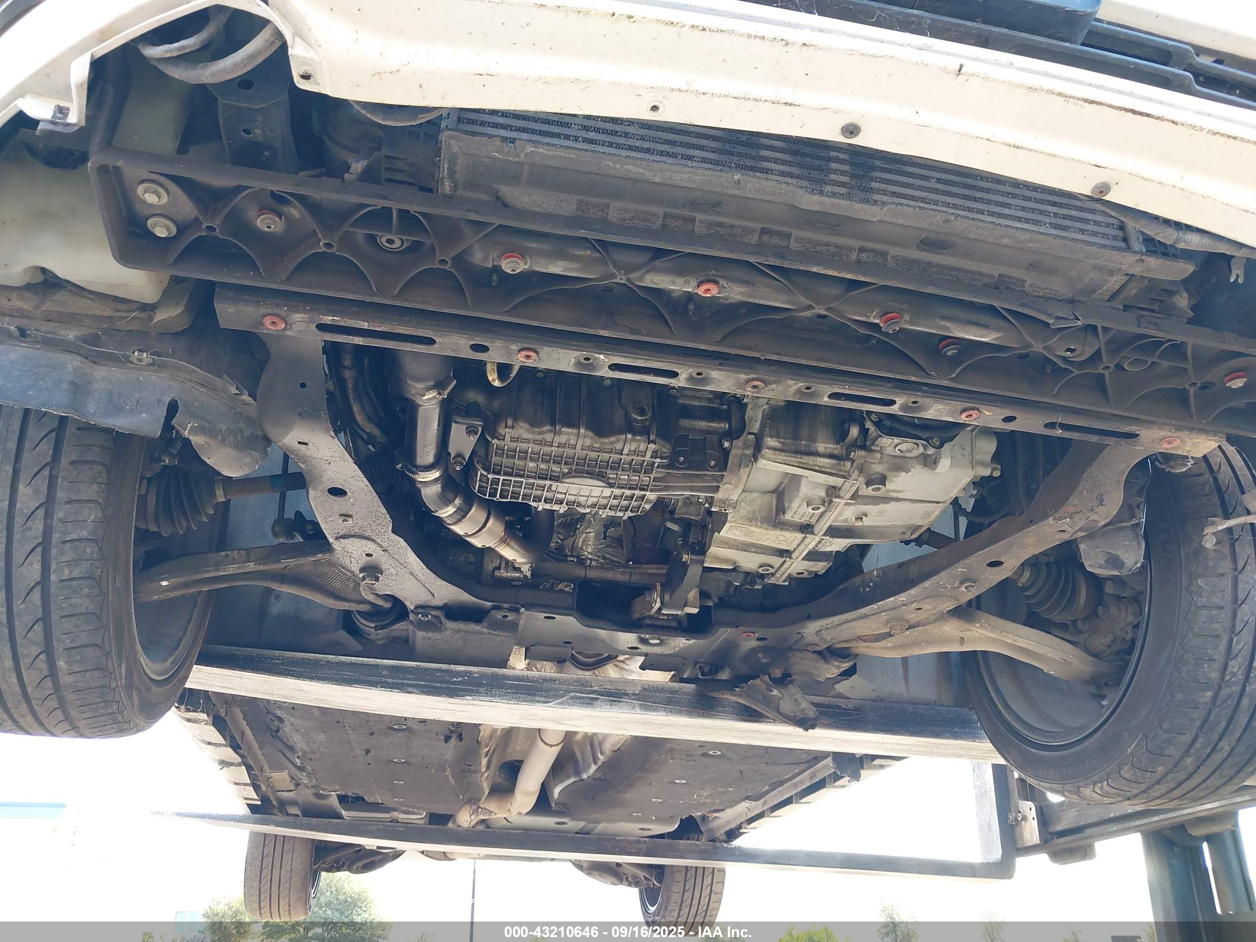 FORD FUSION image 6
