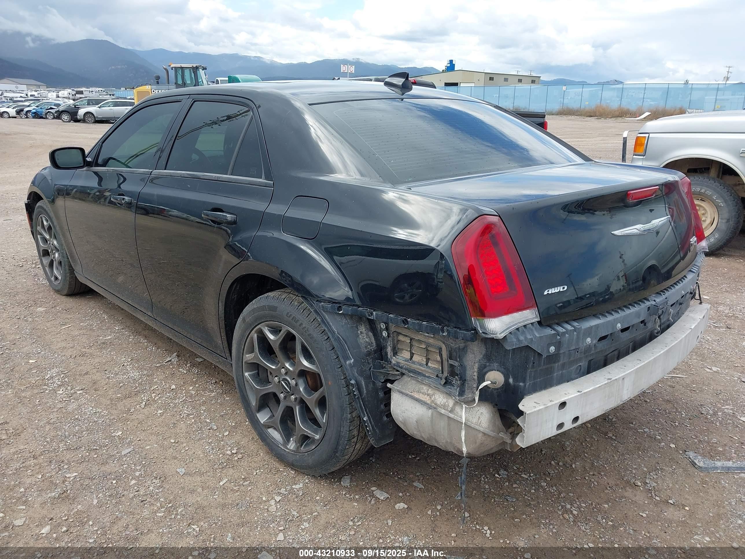 CHRYSLER 300 image 3