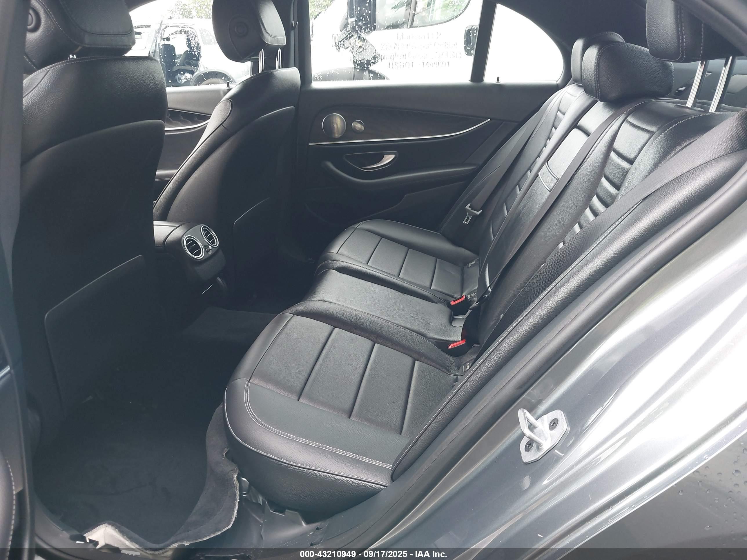 MERCEDES-BENZ E image 8