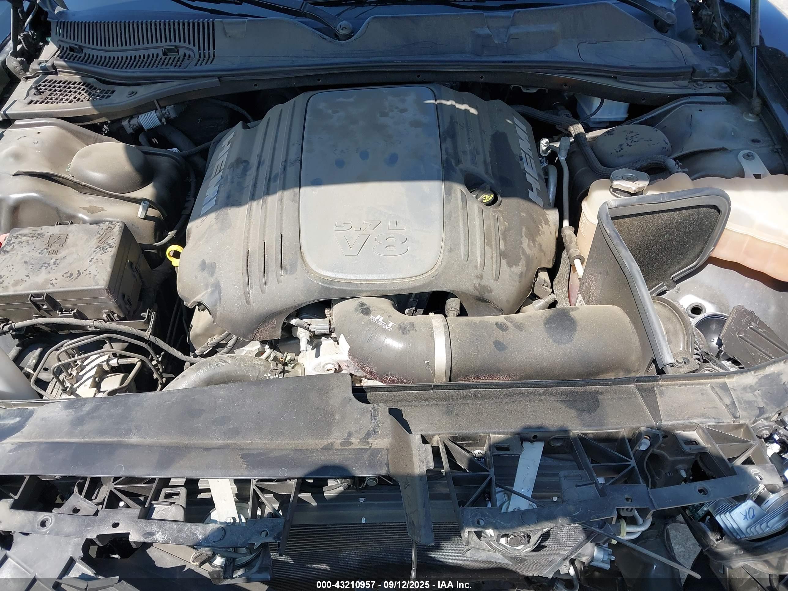 DODGE CHALLENGER image 10