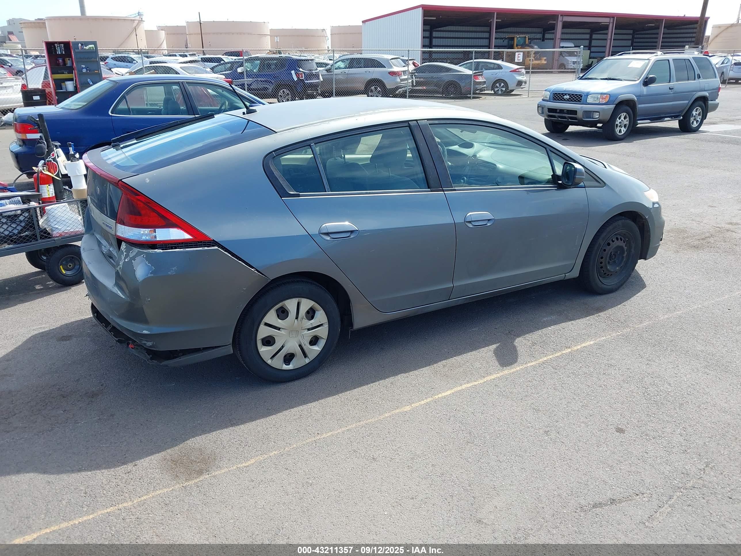 HONDA INSIGHT image 4