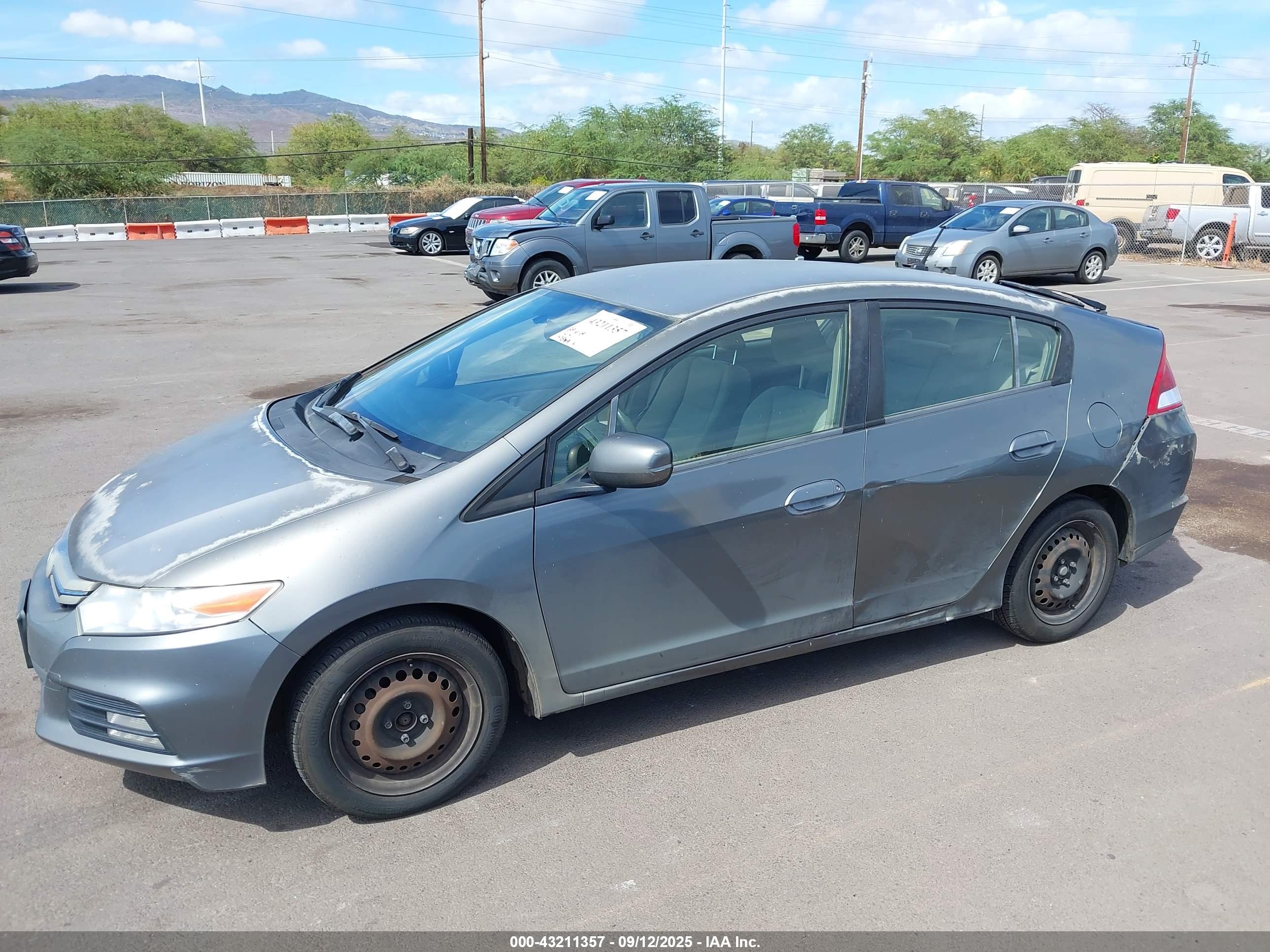 HONDA INSIGHT image 6