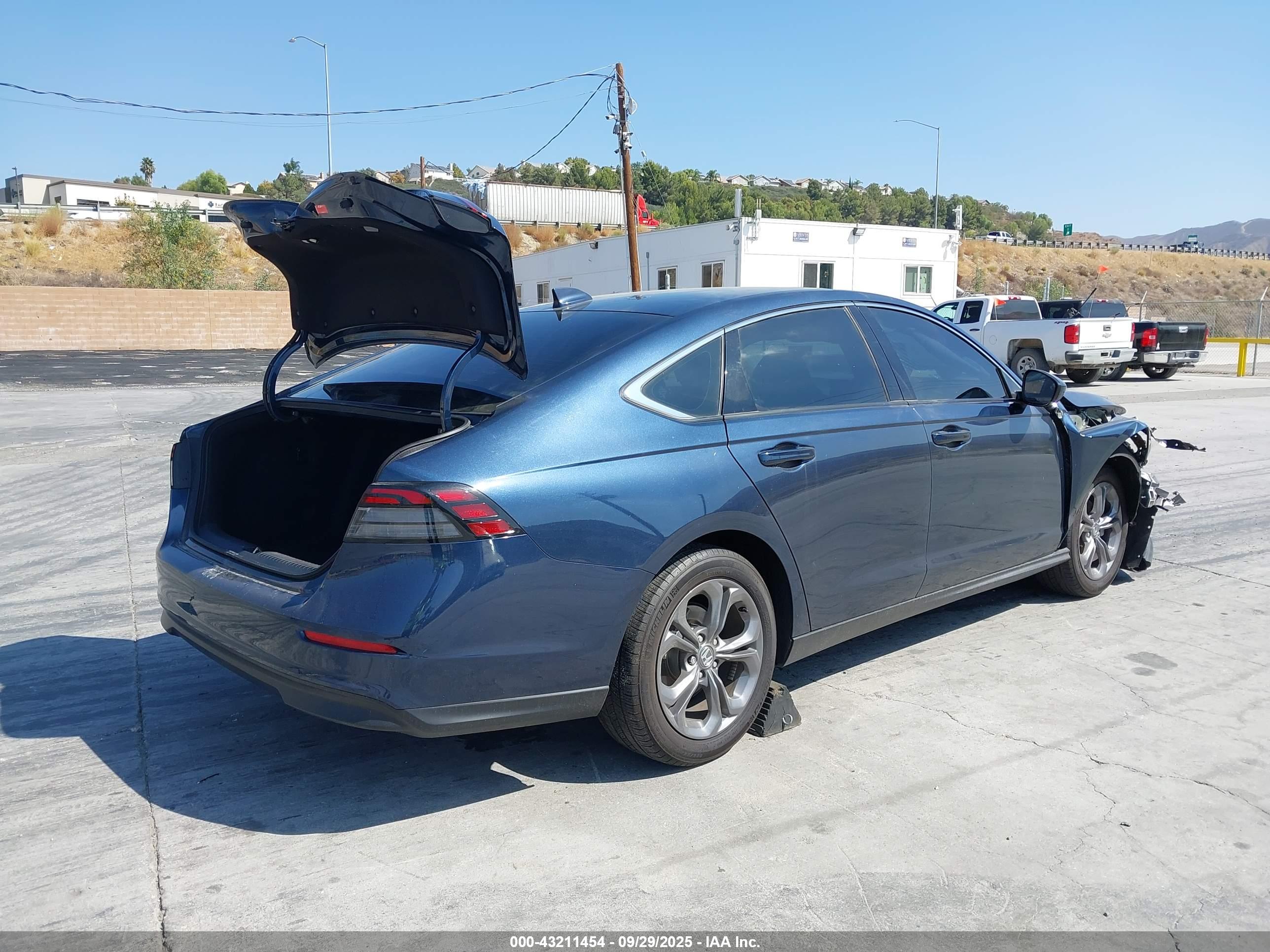 HONDA ACCORD image 4