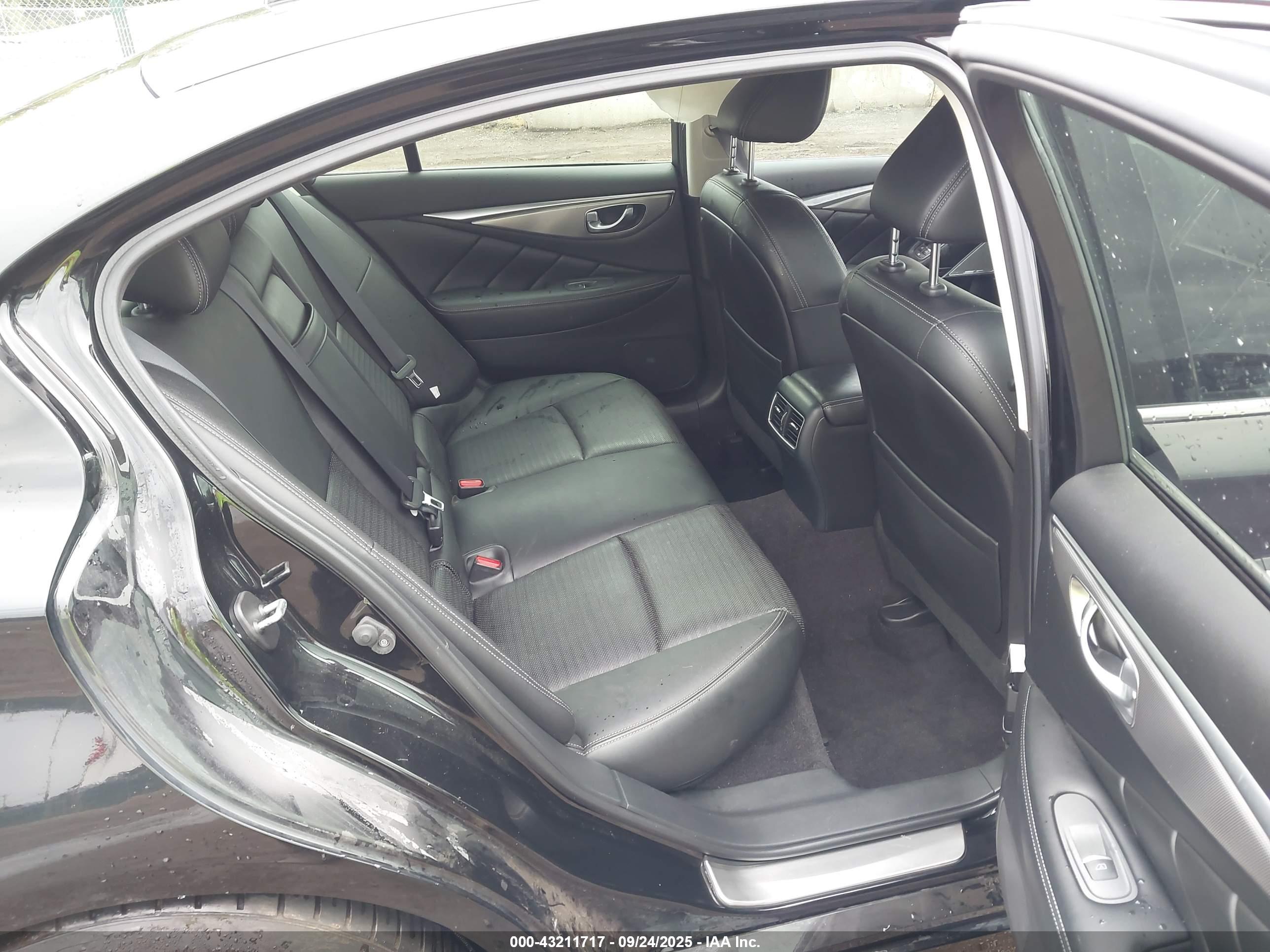 INFINITI Q50 image 8