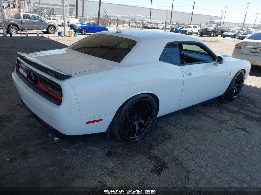 DODGE CHALLENGER image 4