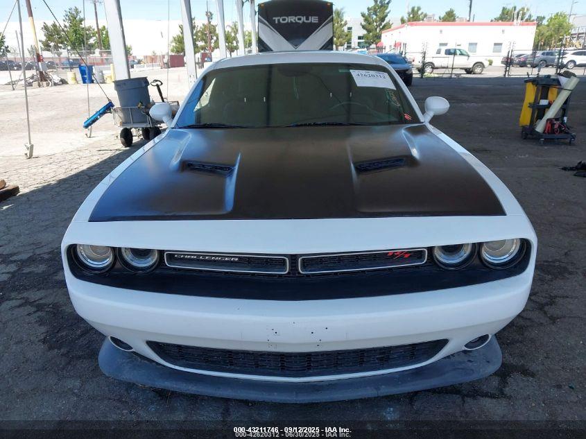 DODGE CHALLENGER image 6