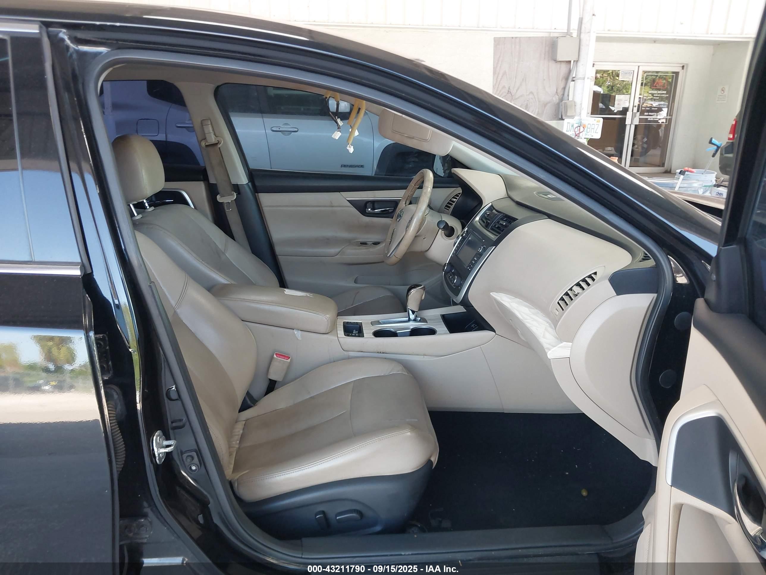NISSAN ALTIMA image 5