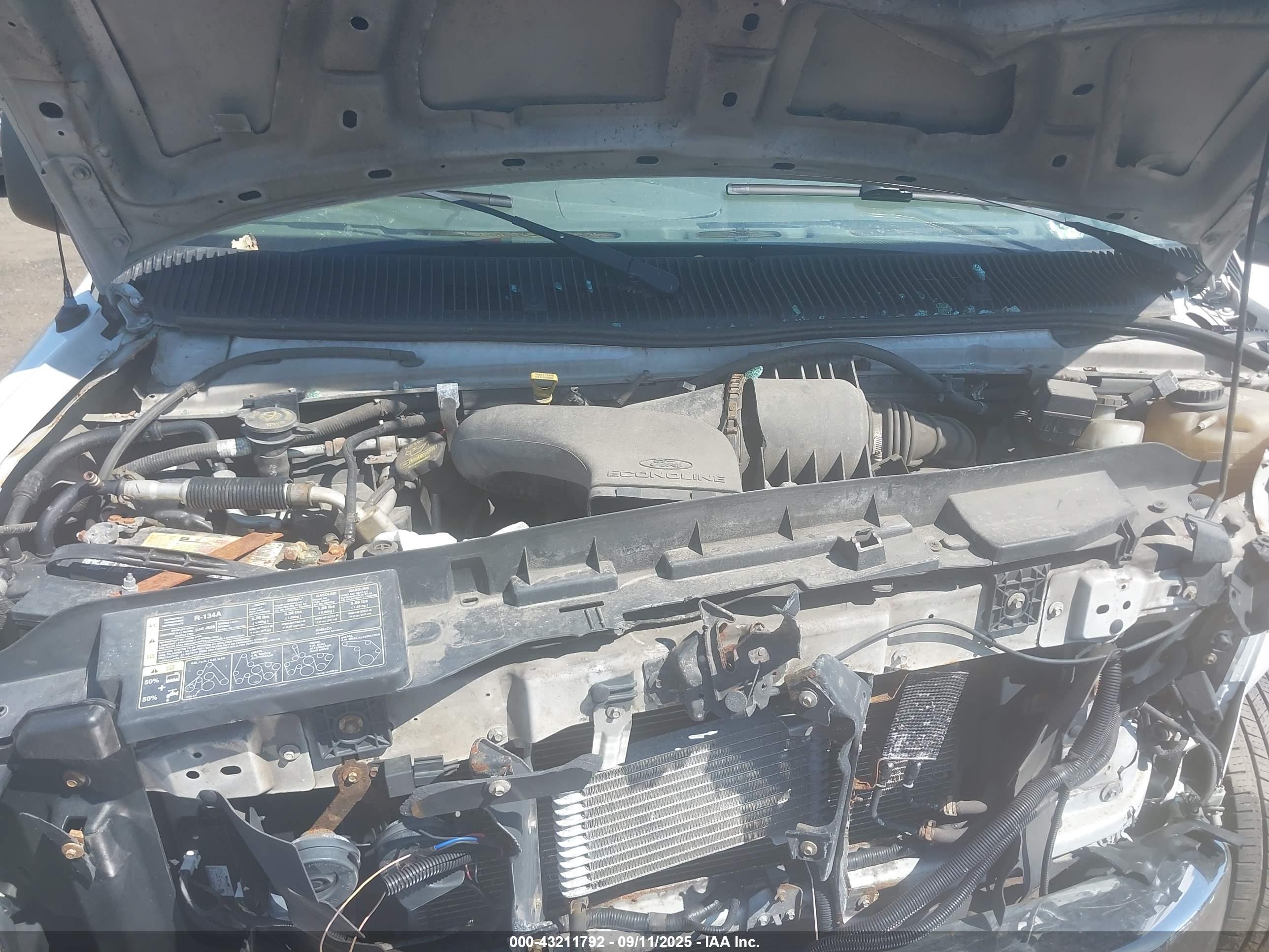 FORD E-350 image 10