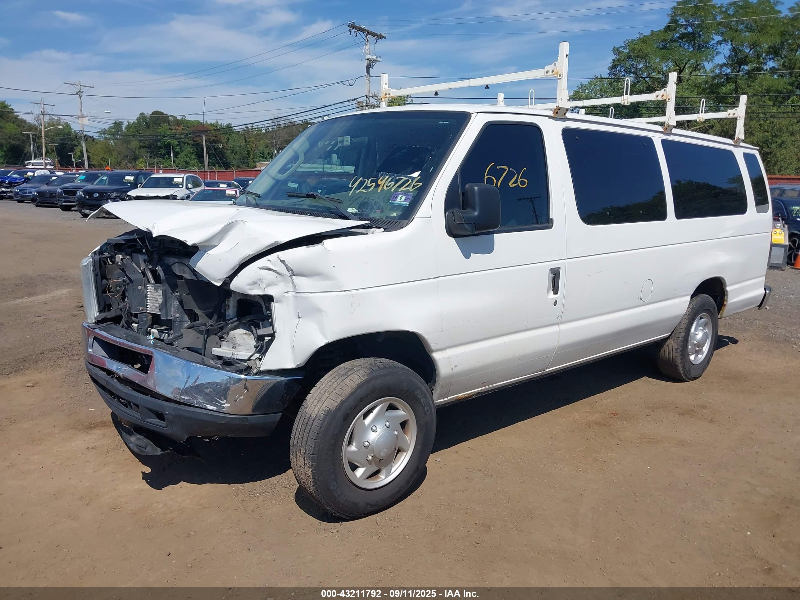 FORD E-350 image 2