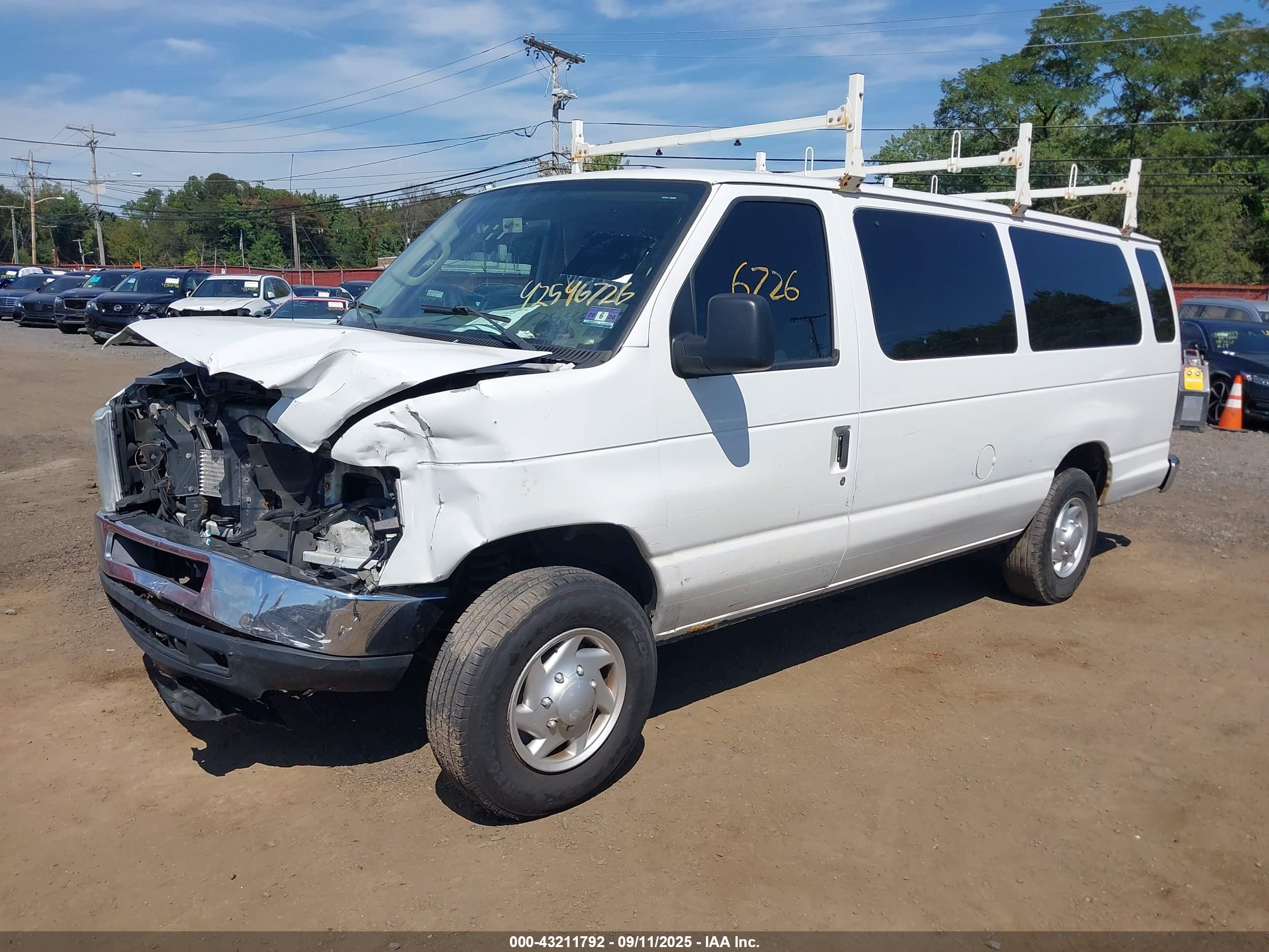 FORD E-350 image 6