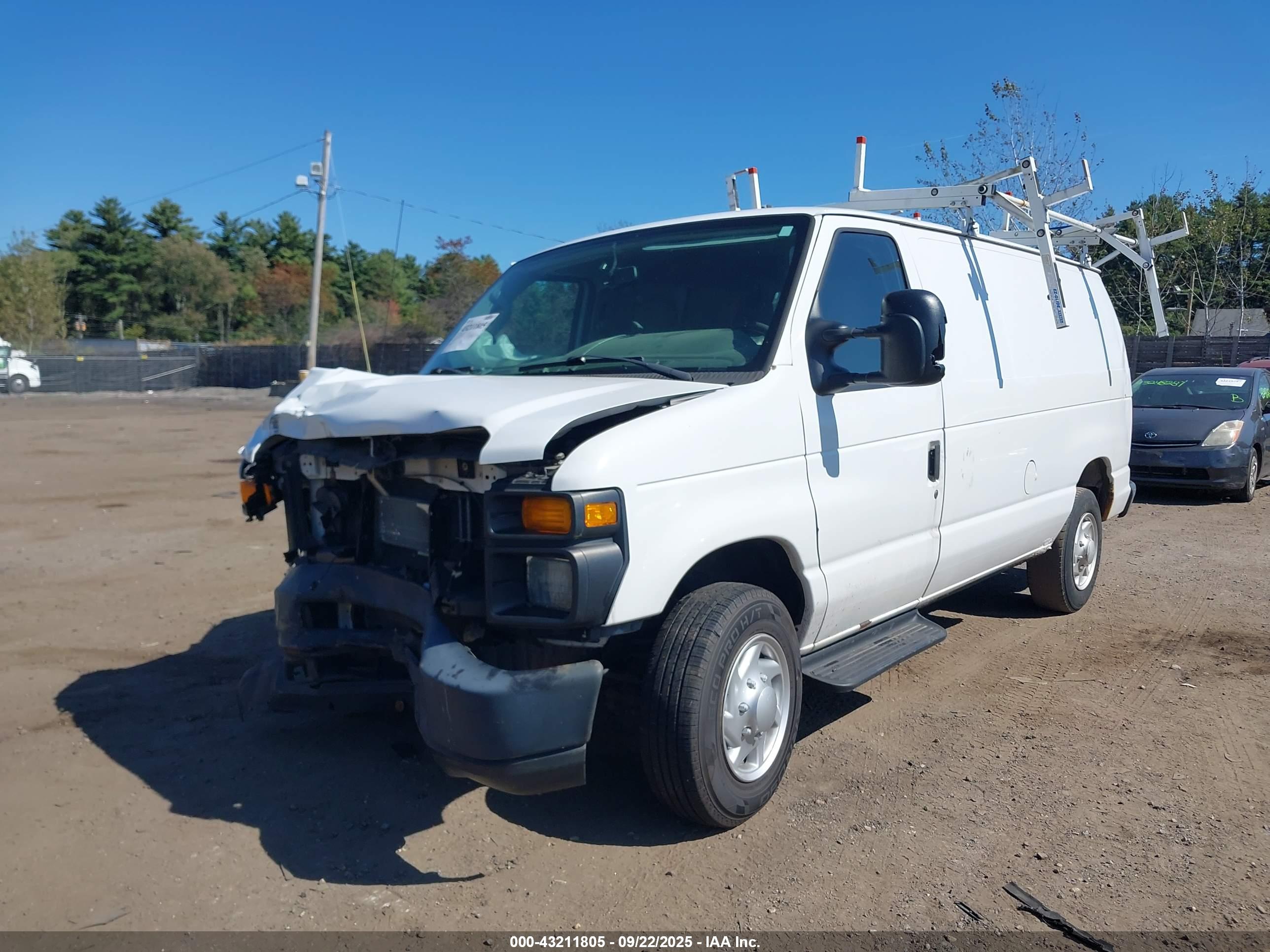 FORD E-150 image 2