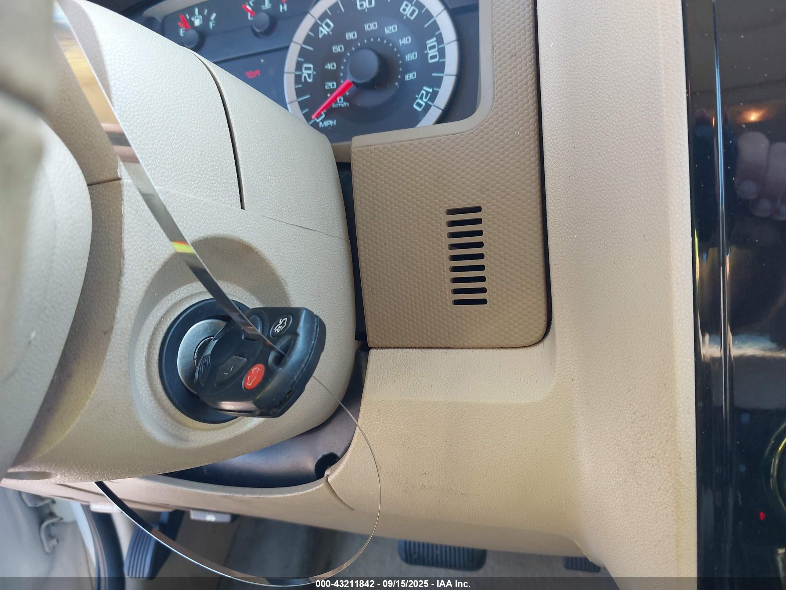 FORD ESCAPE image 11