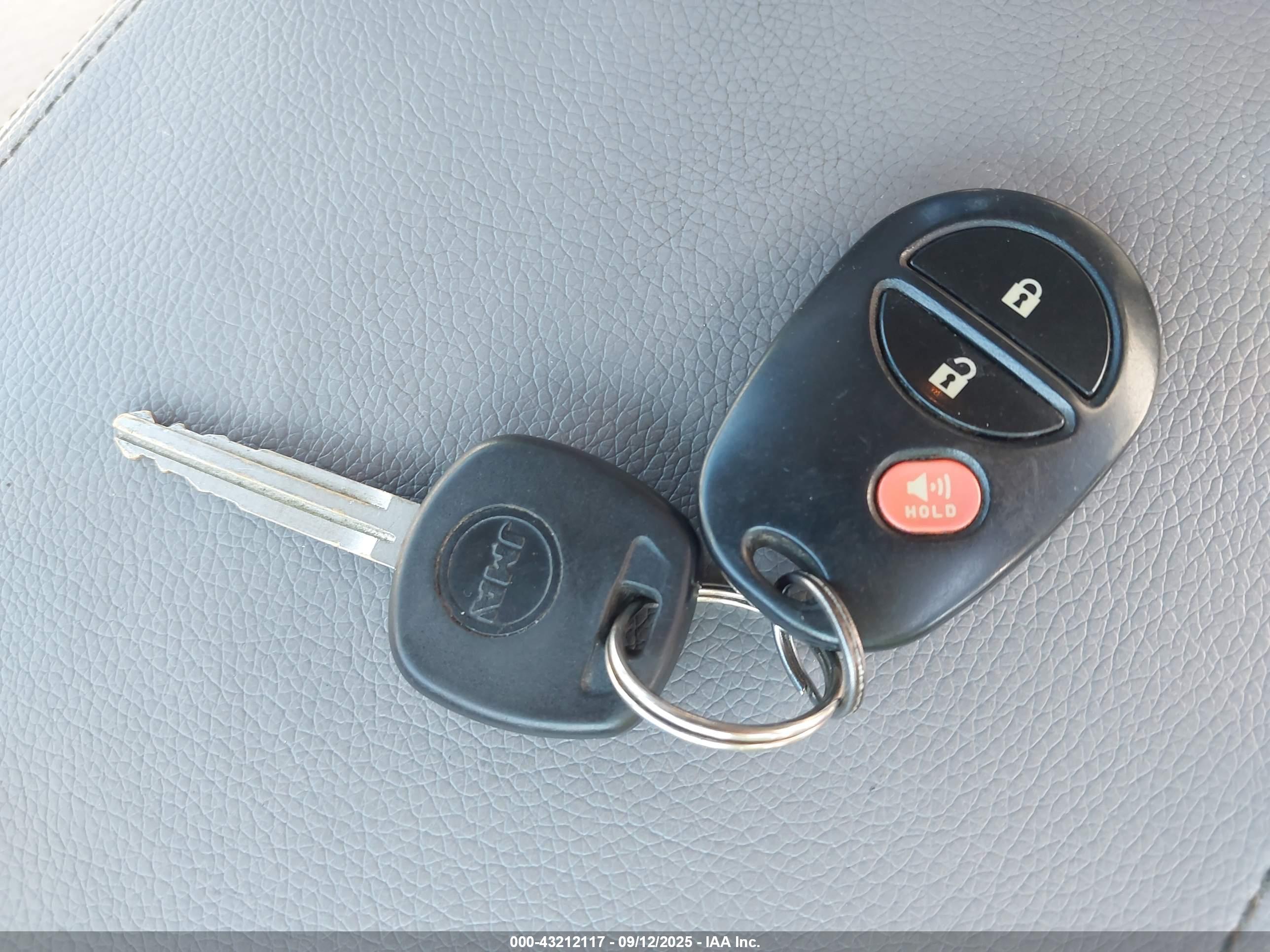 TOYOTA HIGHLANDER image 11