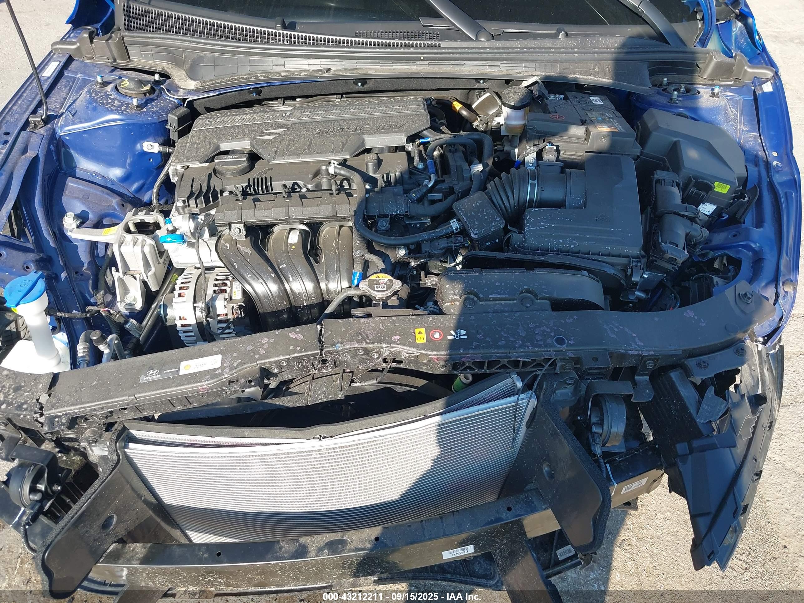 HYUNDAI ELANTRA image 10