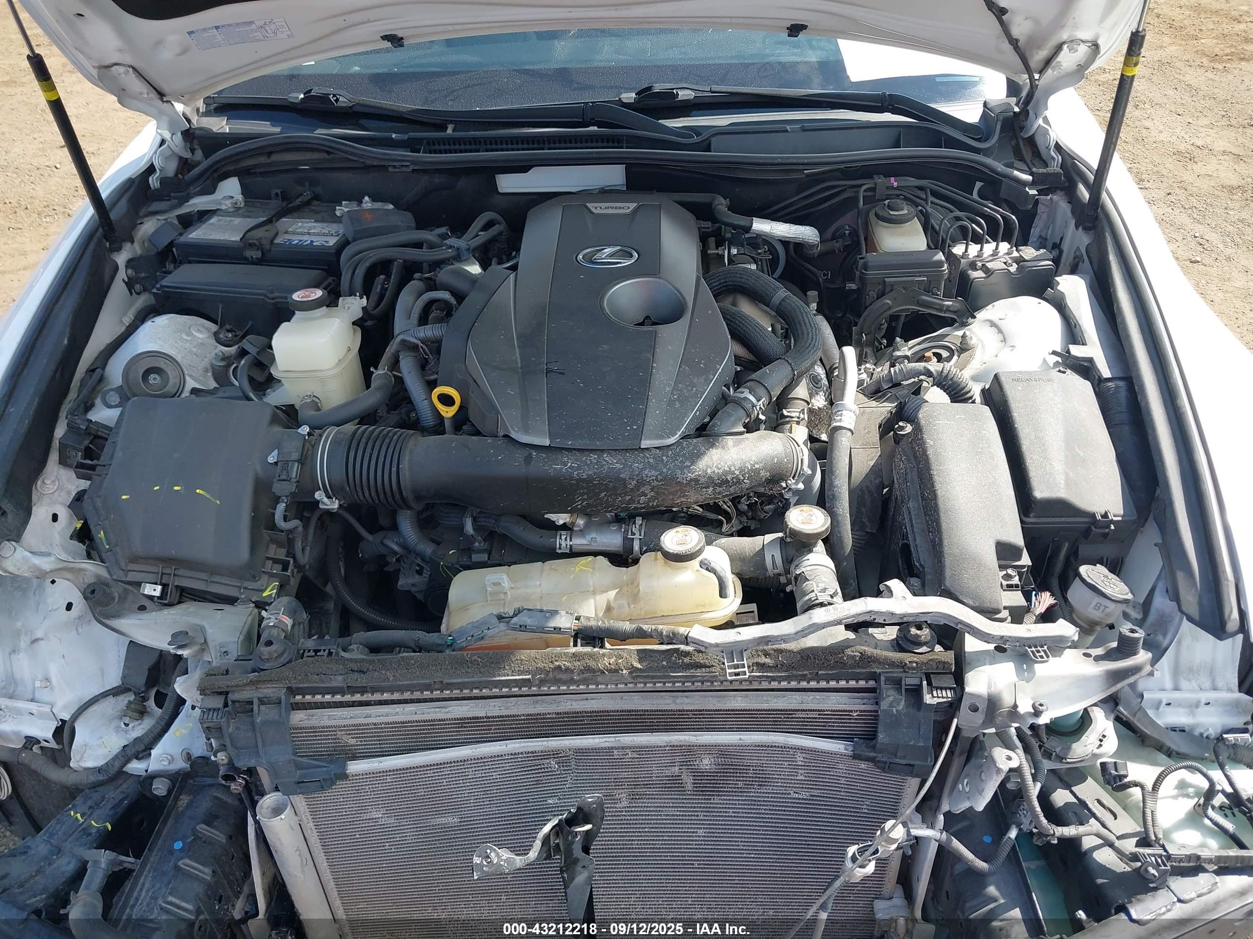 LEXUS IS image 10