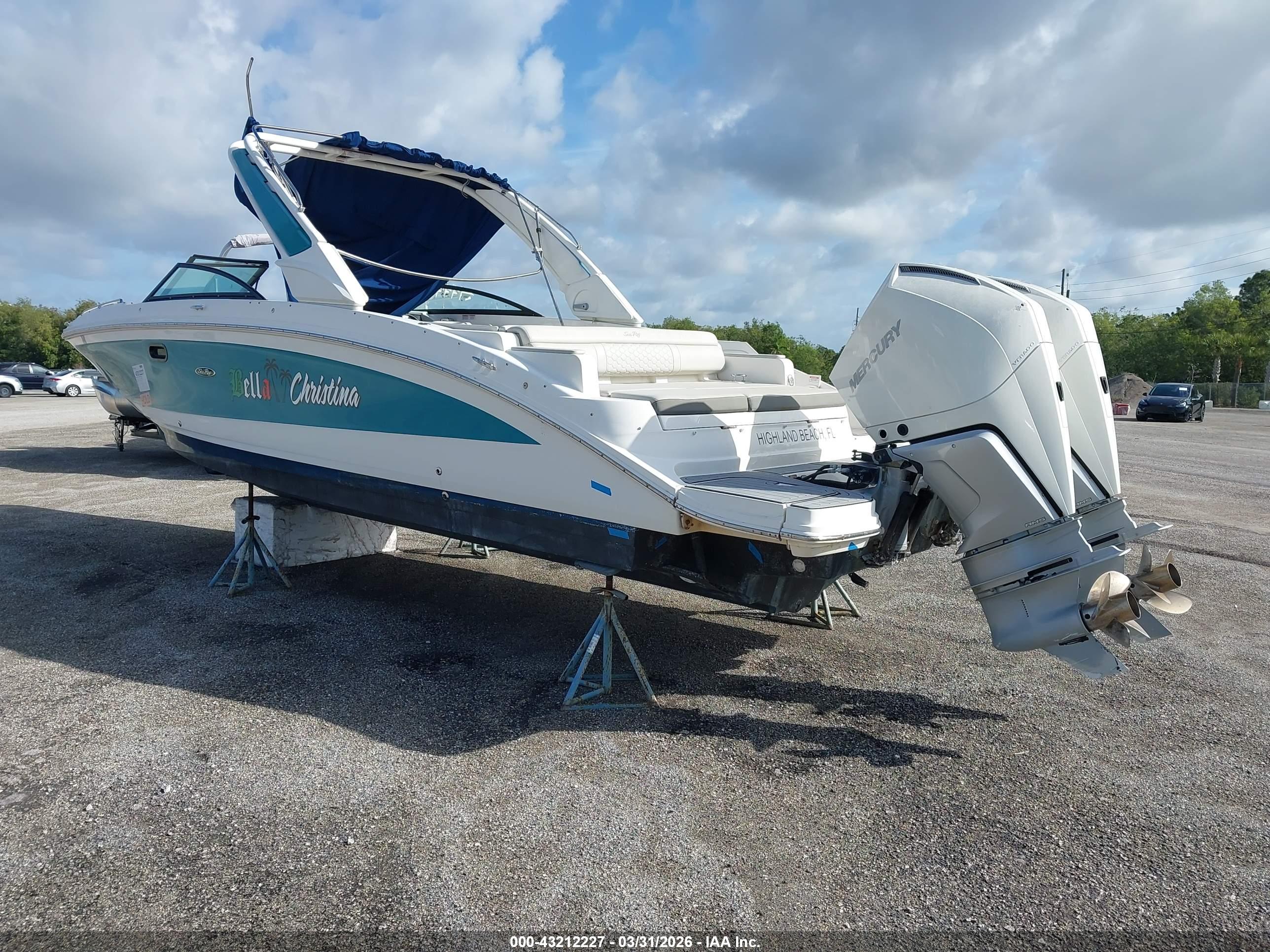 SEA RAY image 3