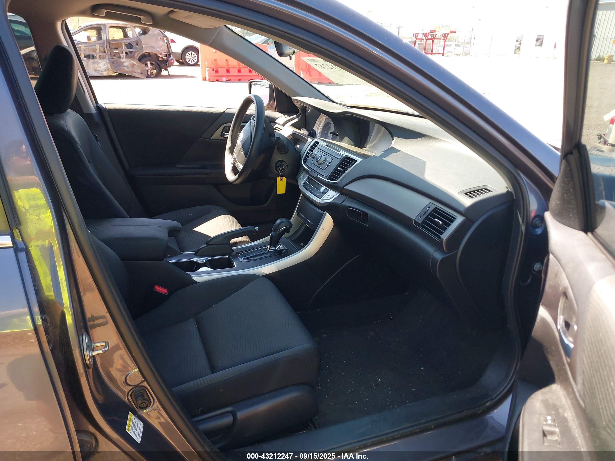 HONDA ACCORD image 5