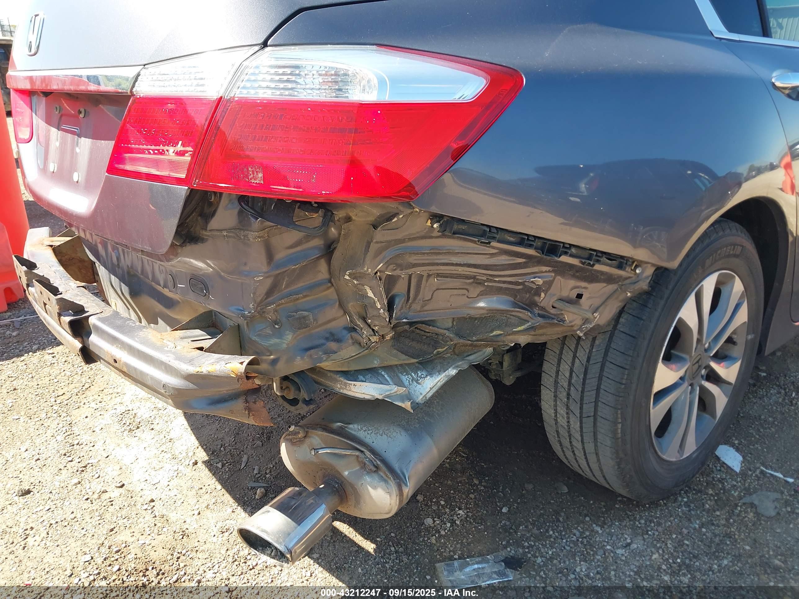 HONDA ACCORD image 6
