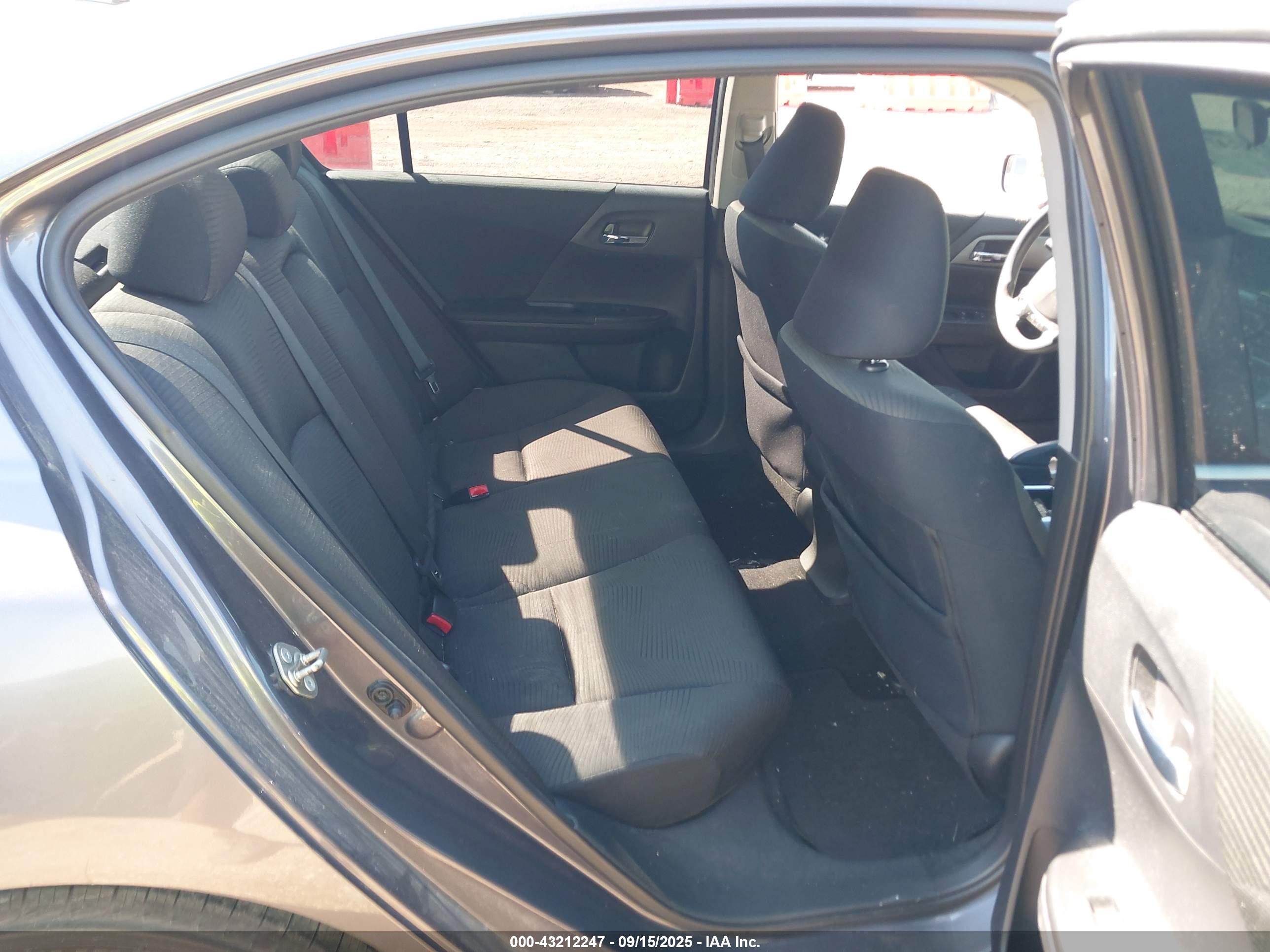 HONDA ACCORD image 8
