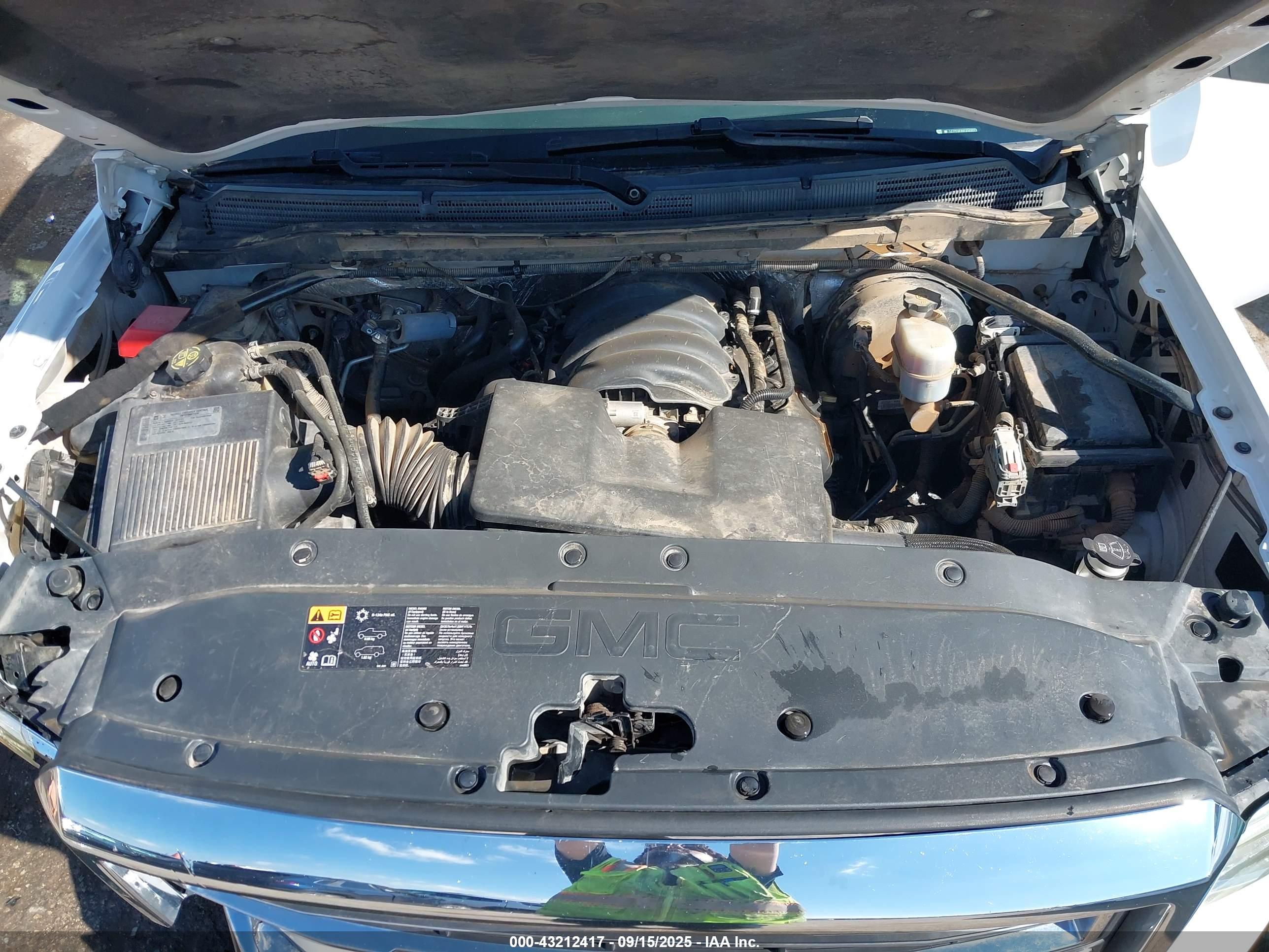 GMC SIERRA image 10