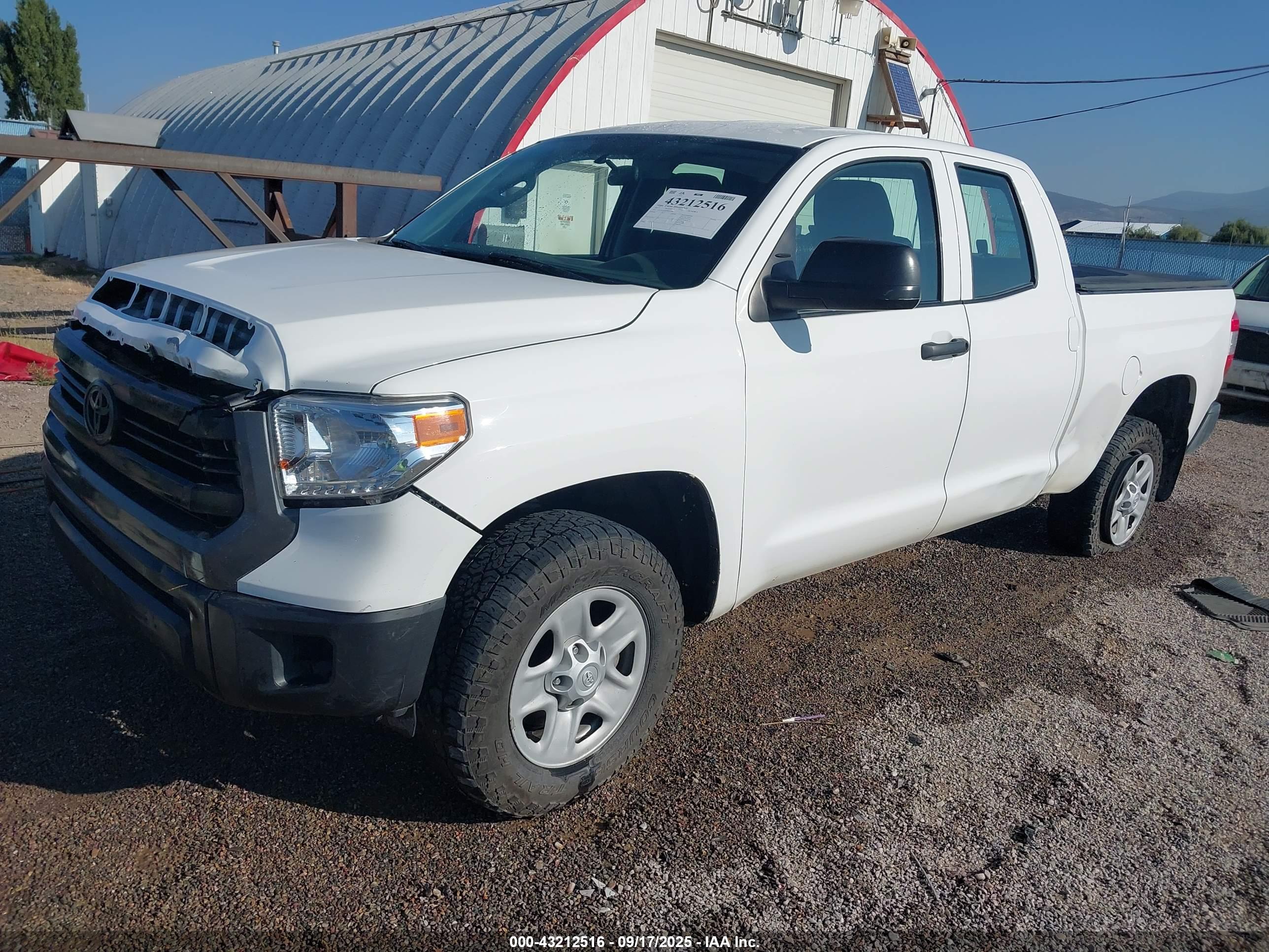 TOYOTA TUNDRA image 2