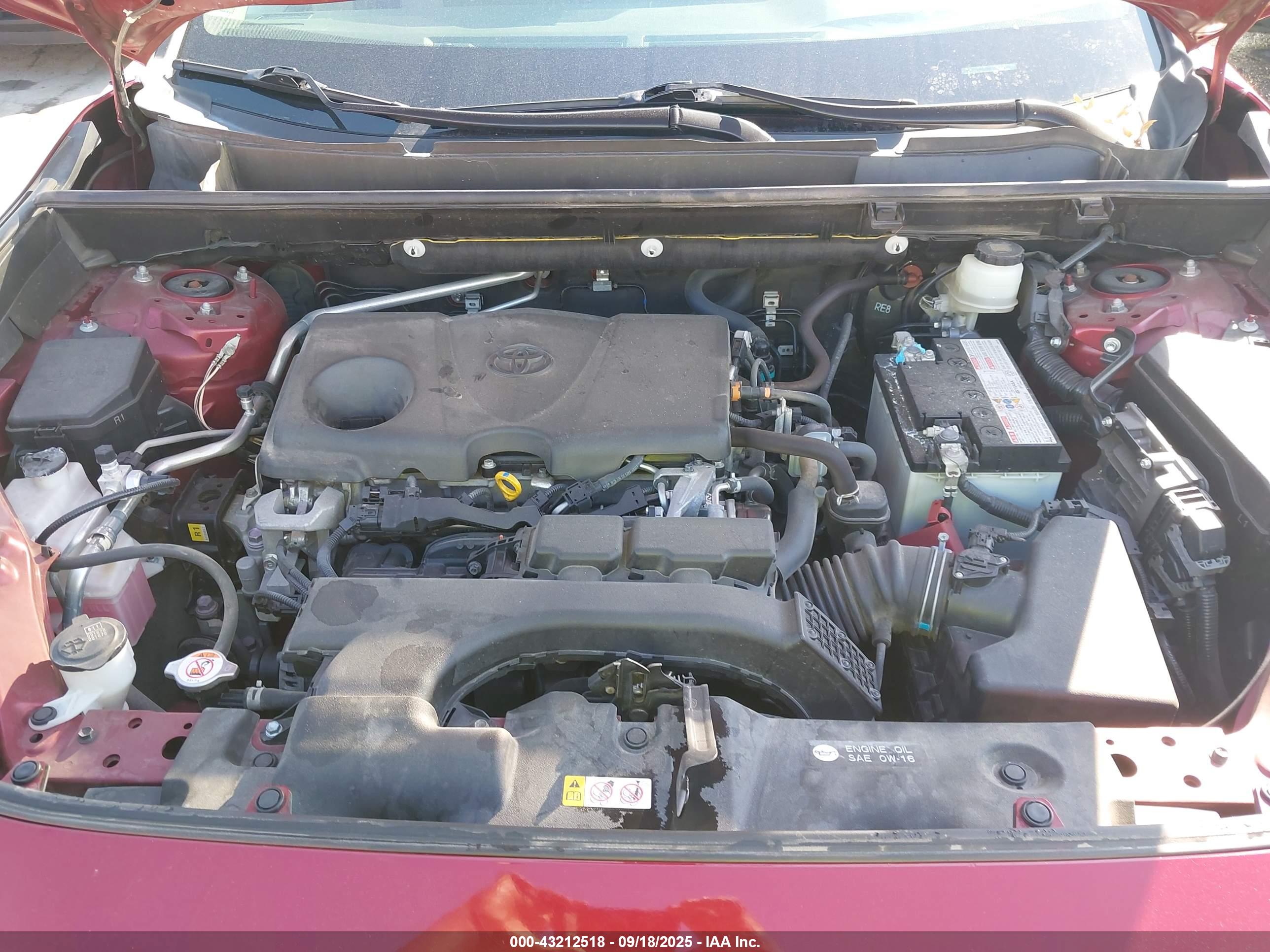 TOYOTA RAV4 image 10