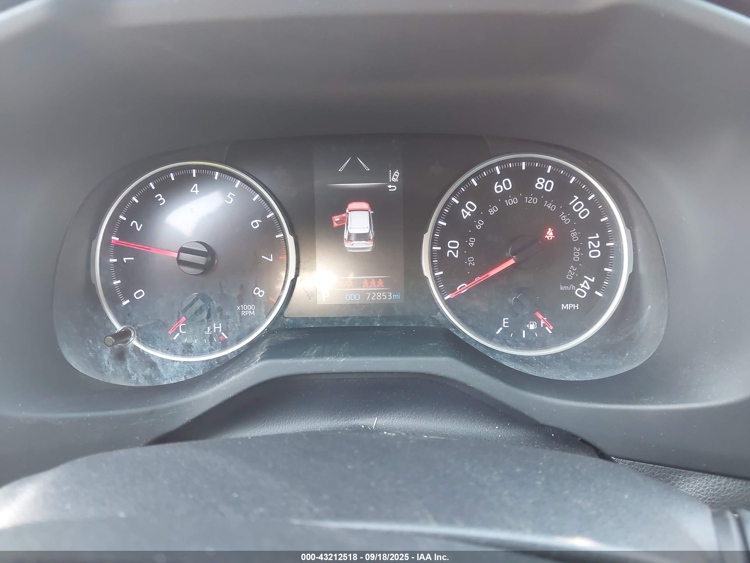 TOYOTA RAV4 image 7