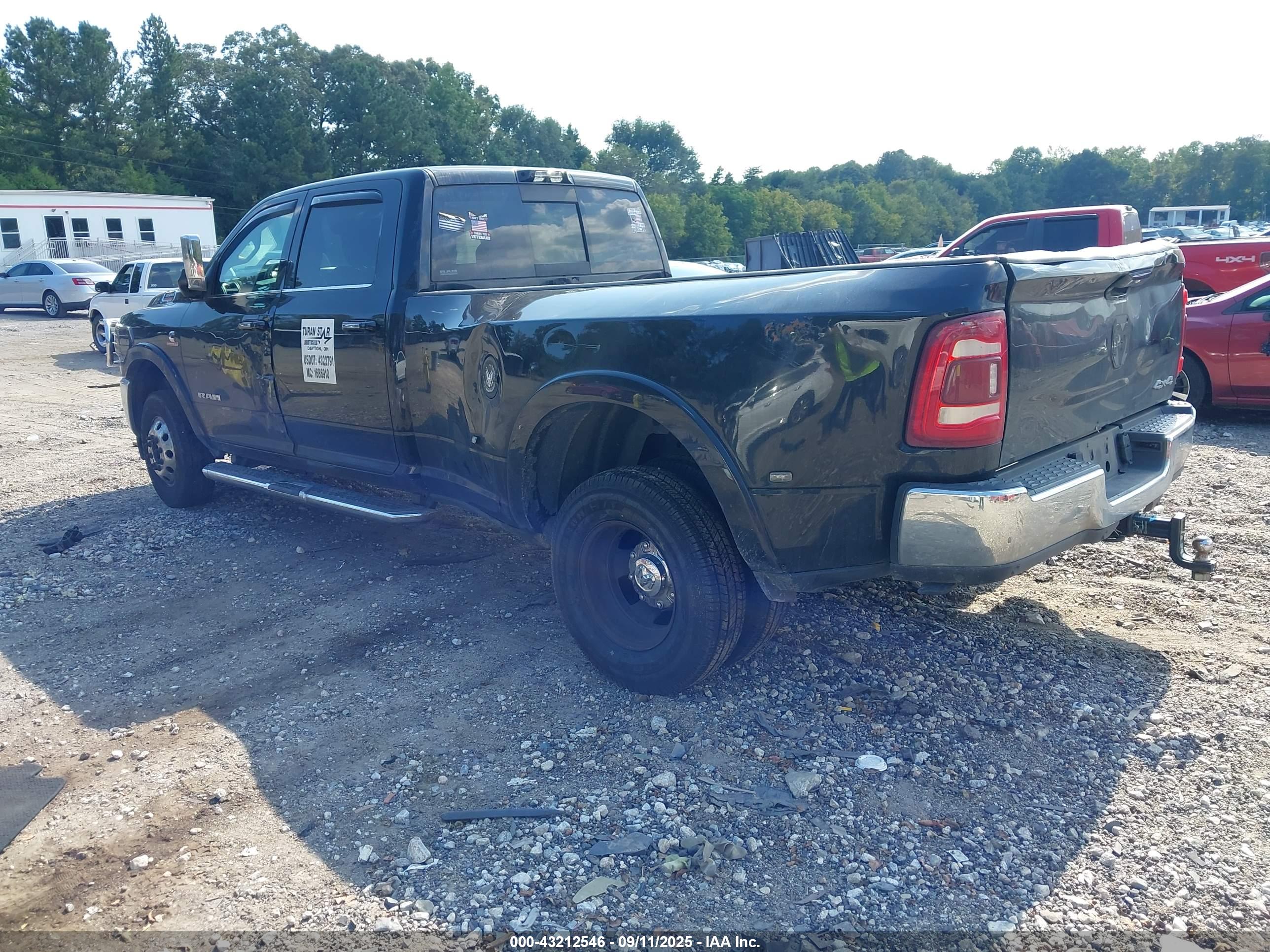 RAM 3500 image 3