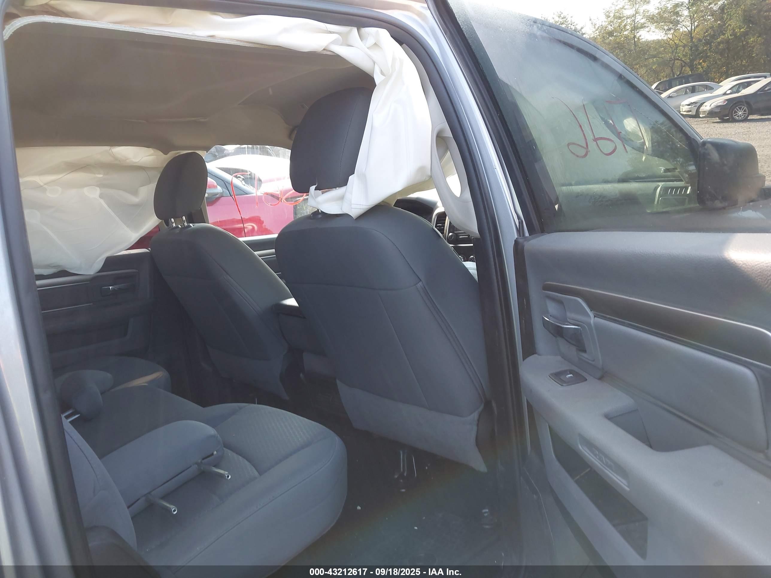 RAM 1500 image 8