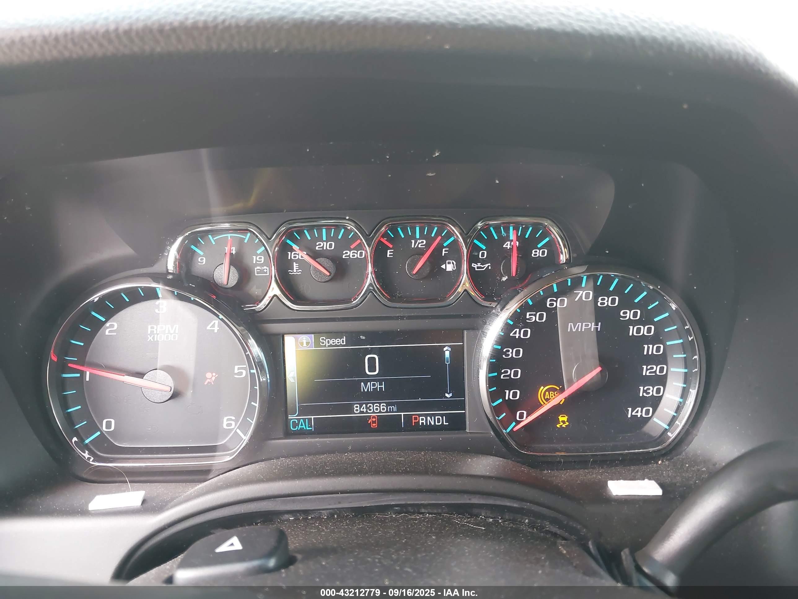 CHEVROLET TAHOE image 7