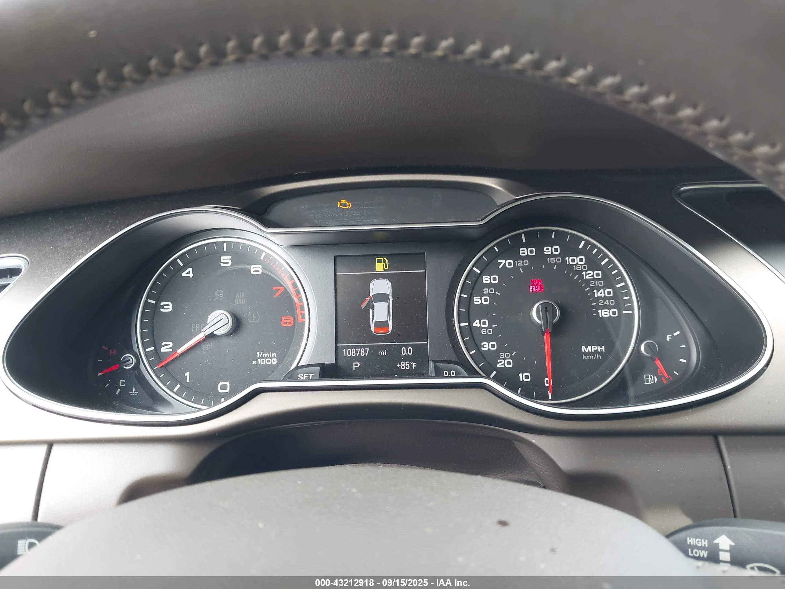 AUDI A4 image 7