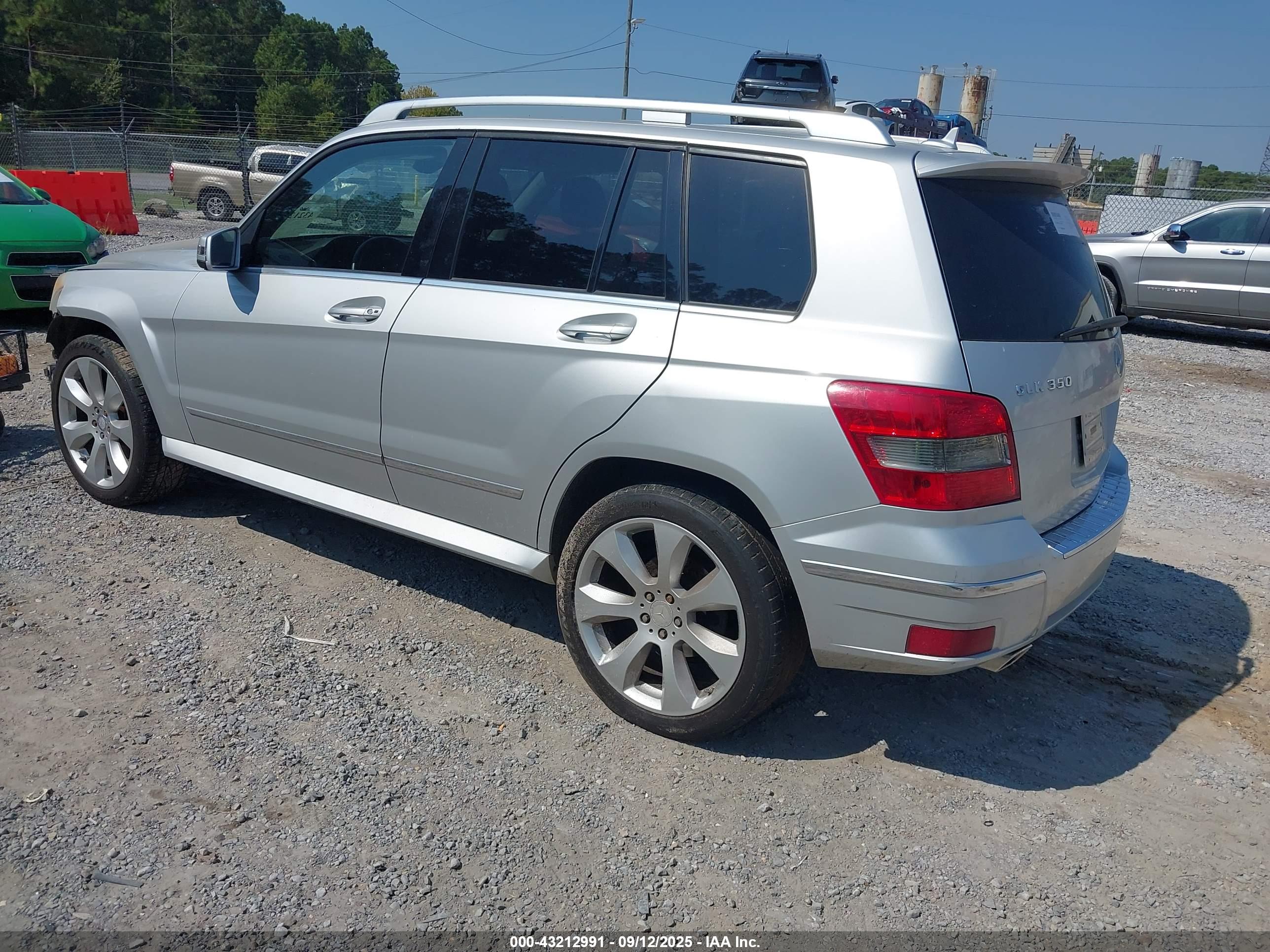 MERCEDES-BENZ GLK image 3