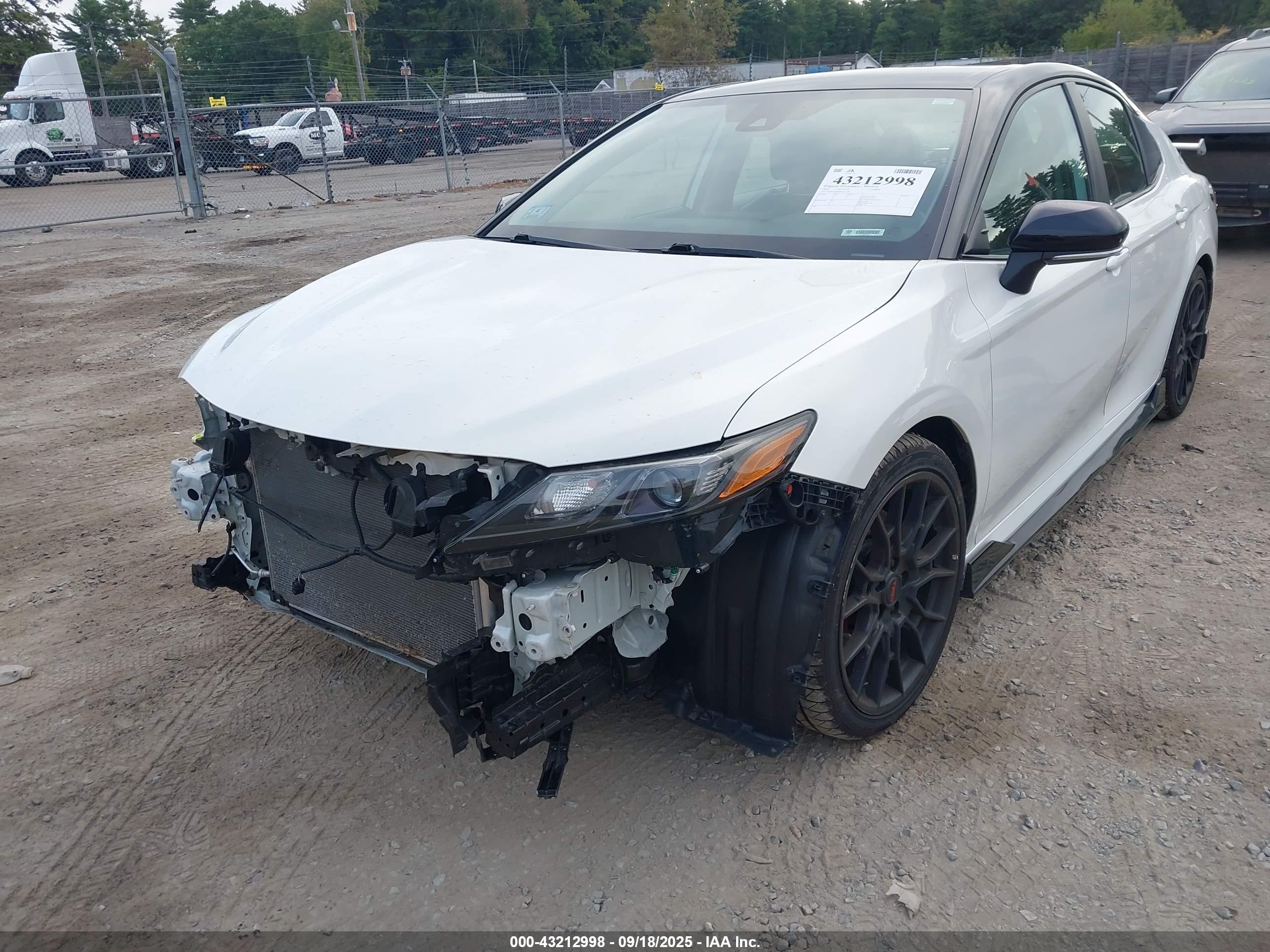 TOYOTA CAMRY image 6