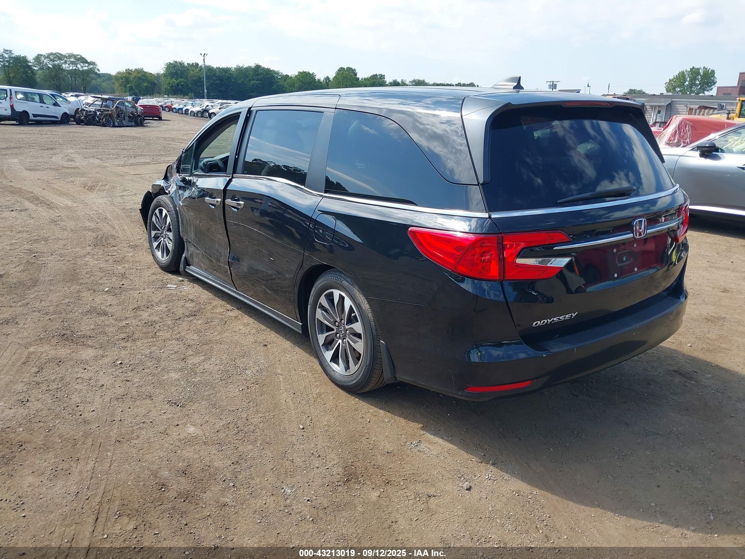 HONDA ODYSSEY image 3