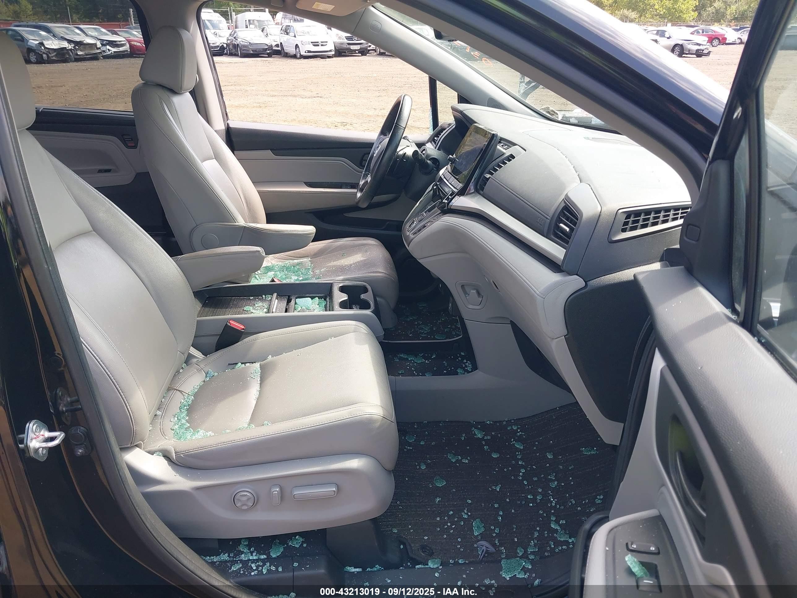 HONDA ODYSSEY image 5