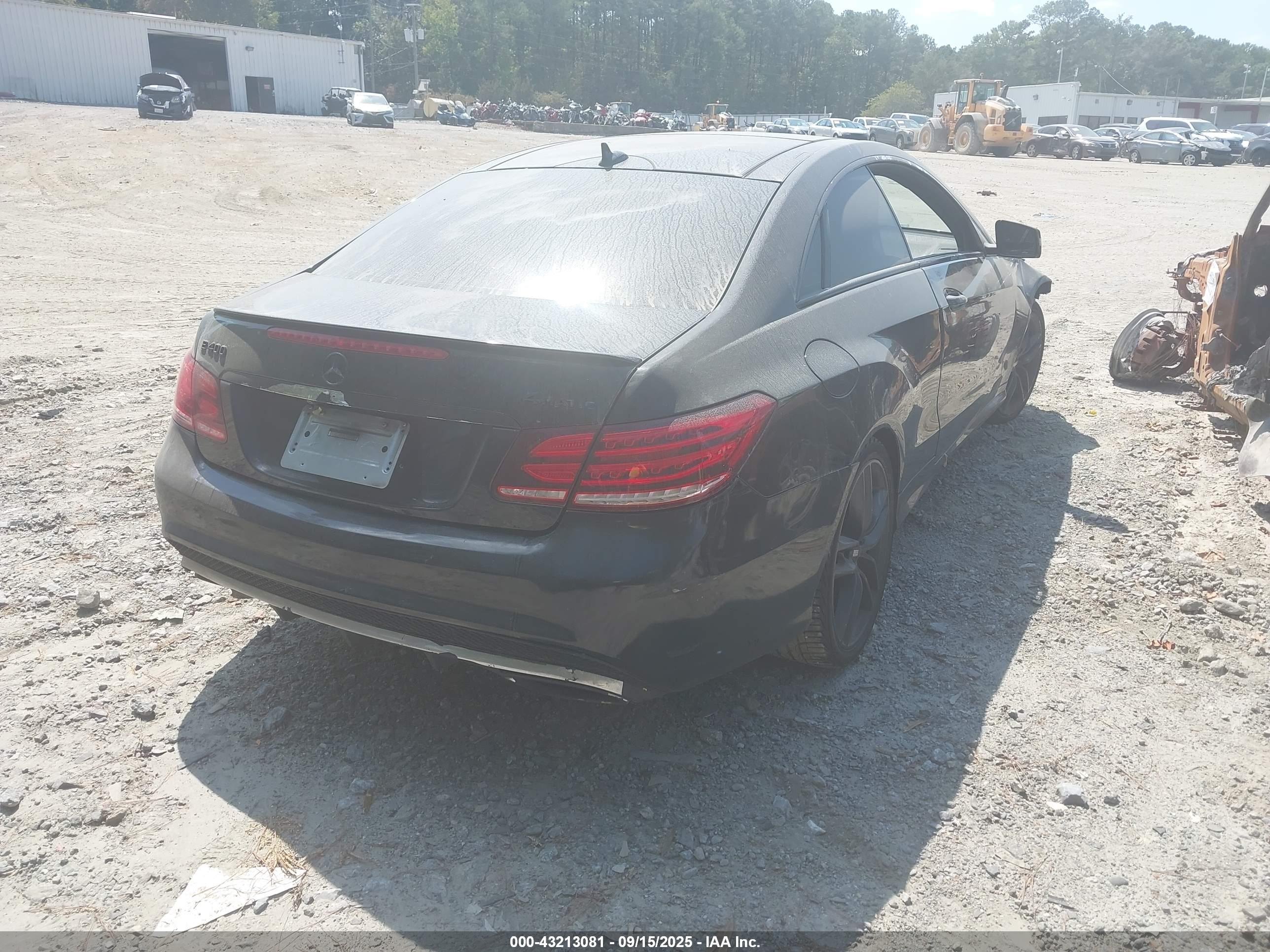 MERCEDES-BENZ E image 4