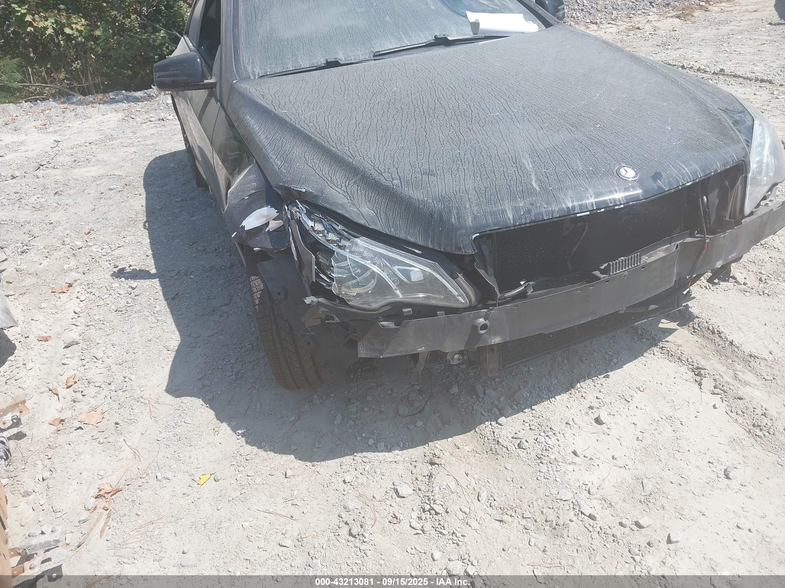 MERCEDES-BENZ E image 6