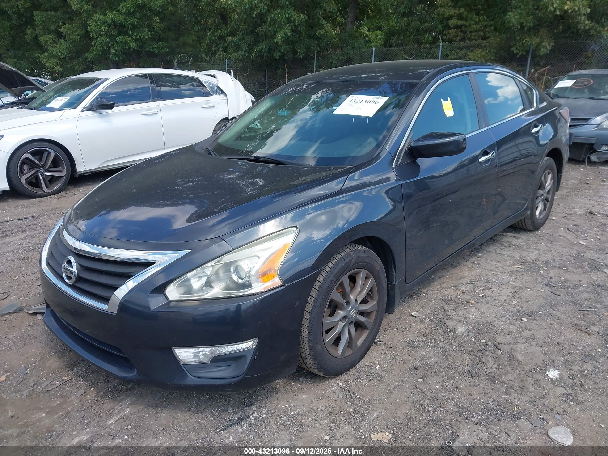 NISSAN ALTIMA image 2