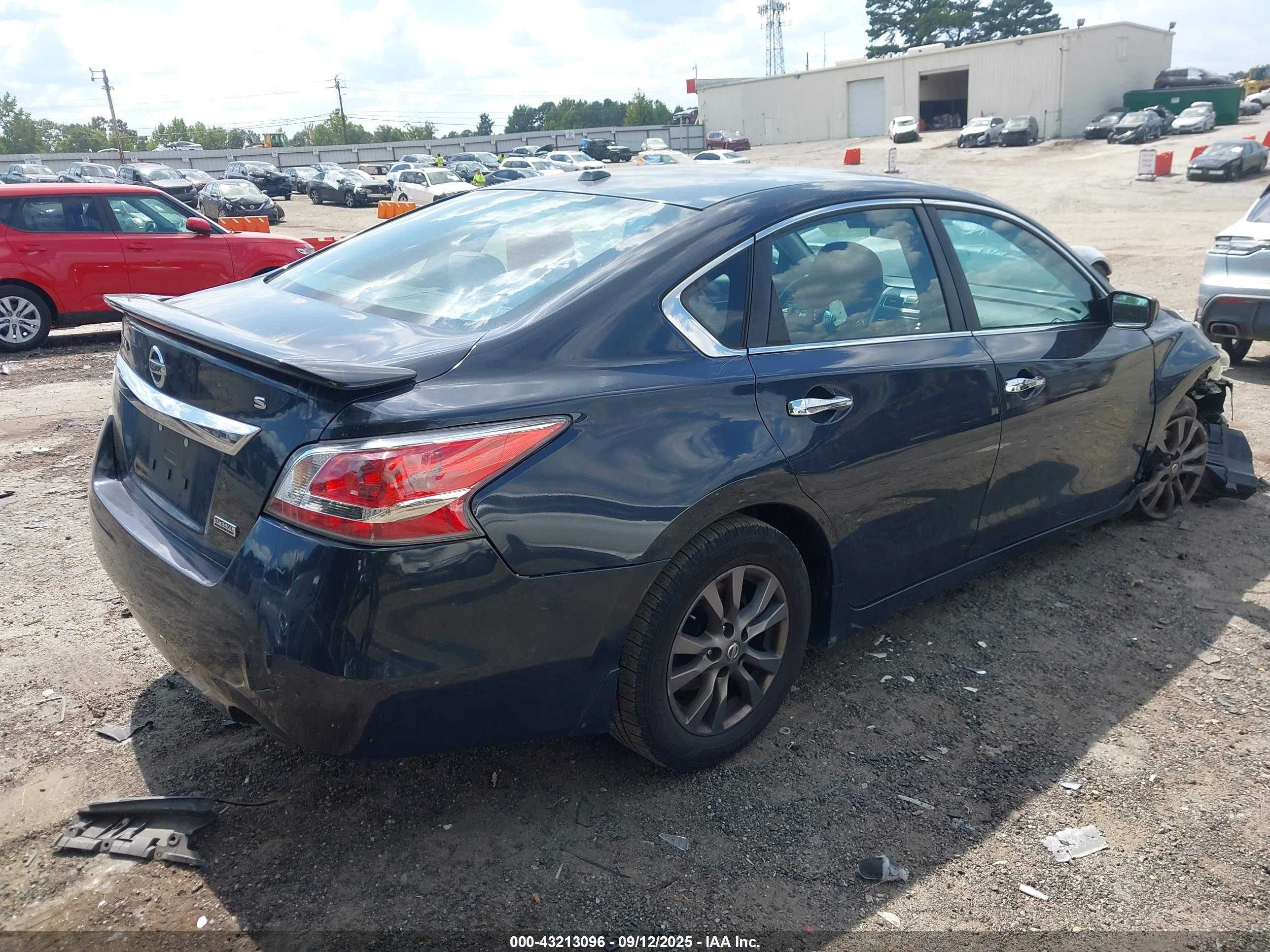 NISSAN ALTIMA image 4