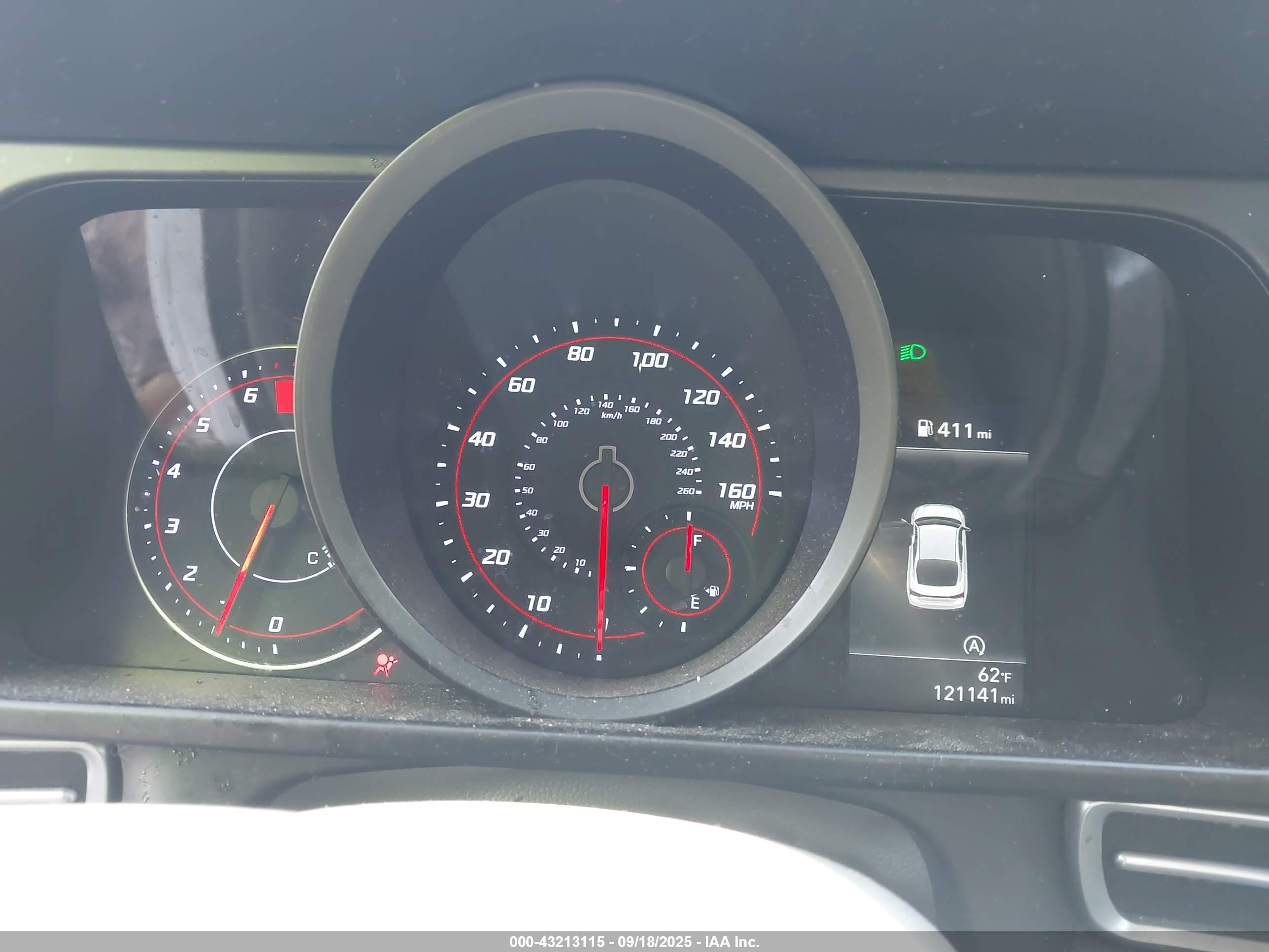 HYUNDAI ELANTRA image 7