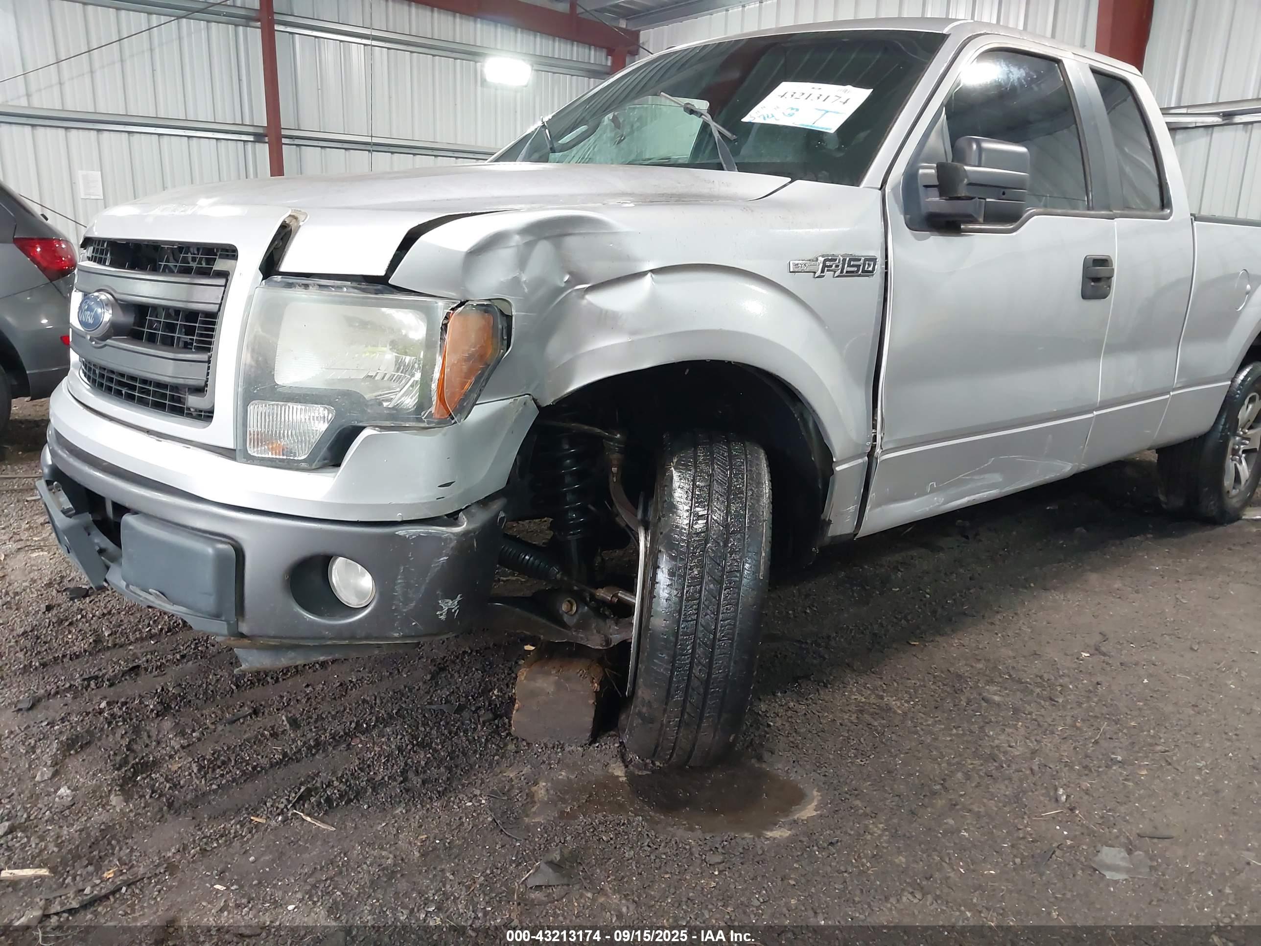 FORD F-150 image 6
