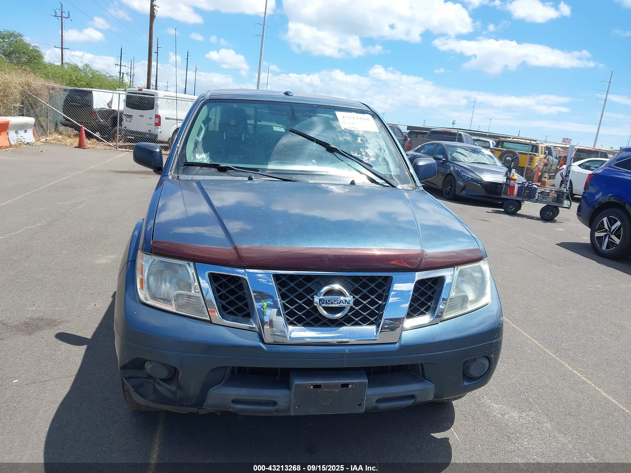 NISSAN FRONTIER image 6