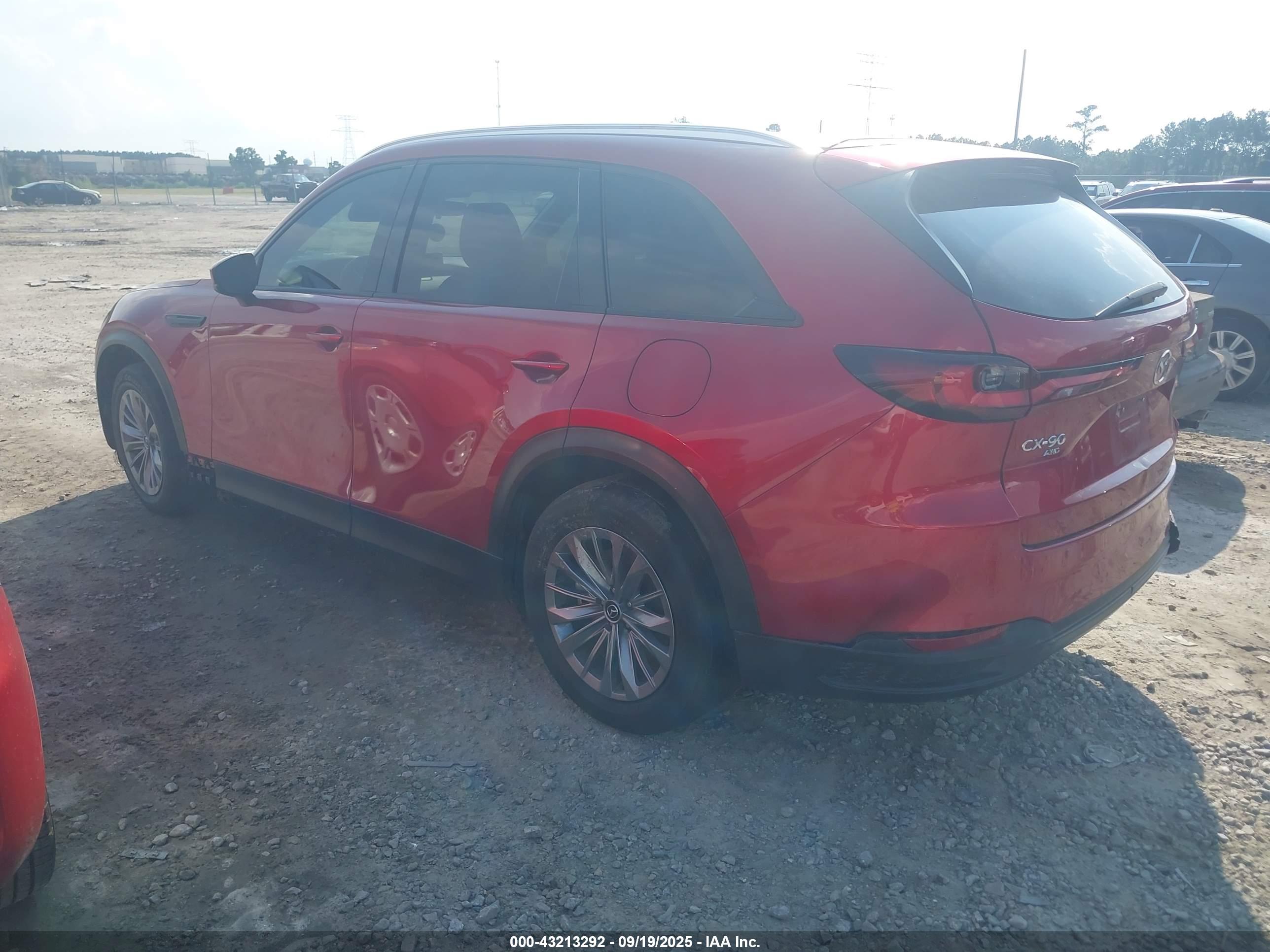 MAZDA CX-90 image 3