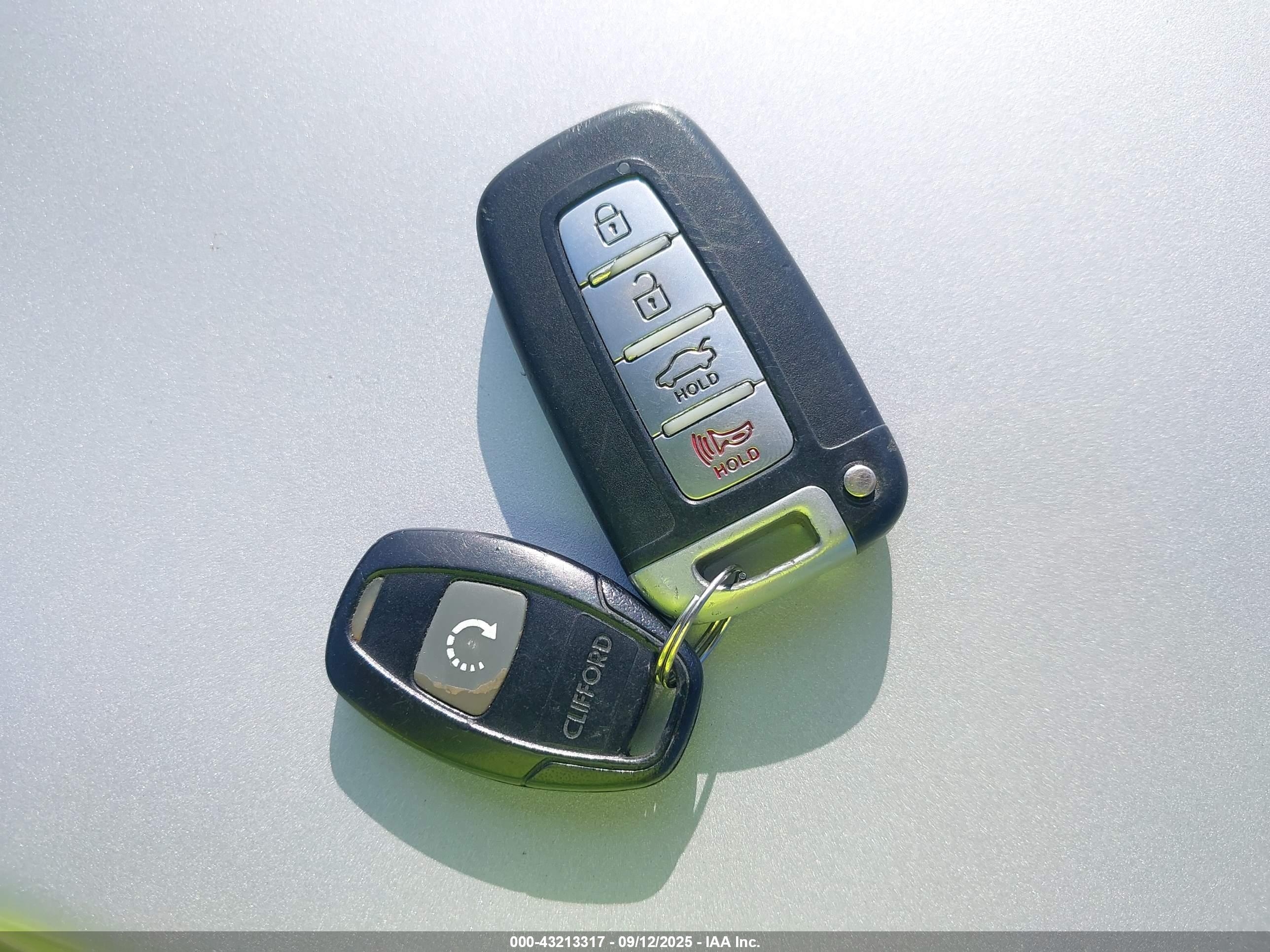 HYUNDAI SONATA image 11