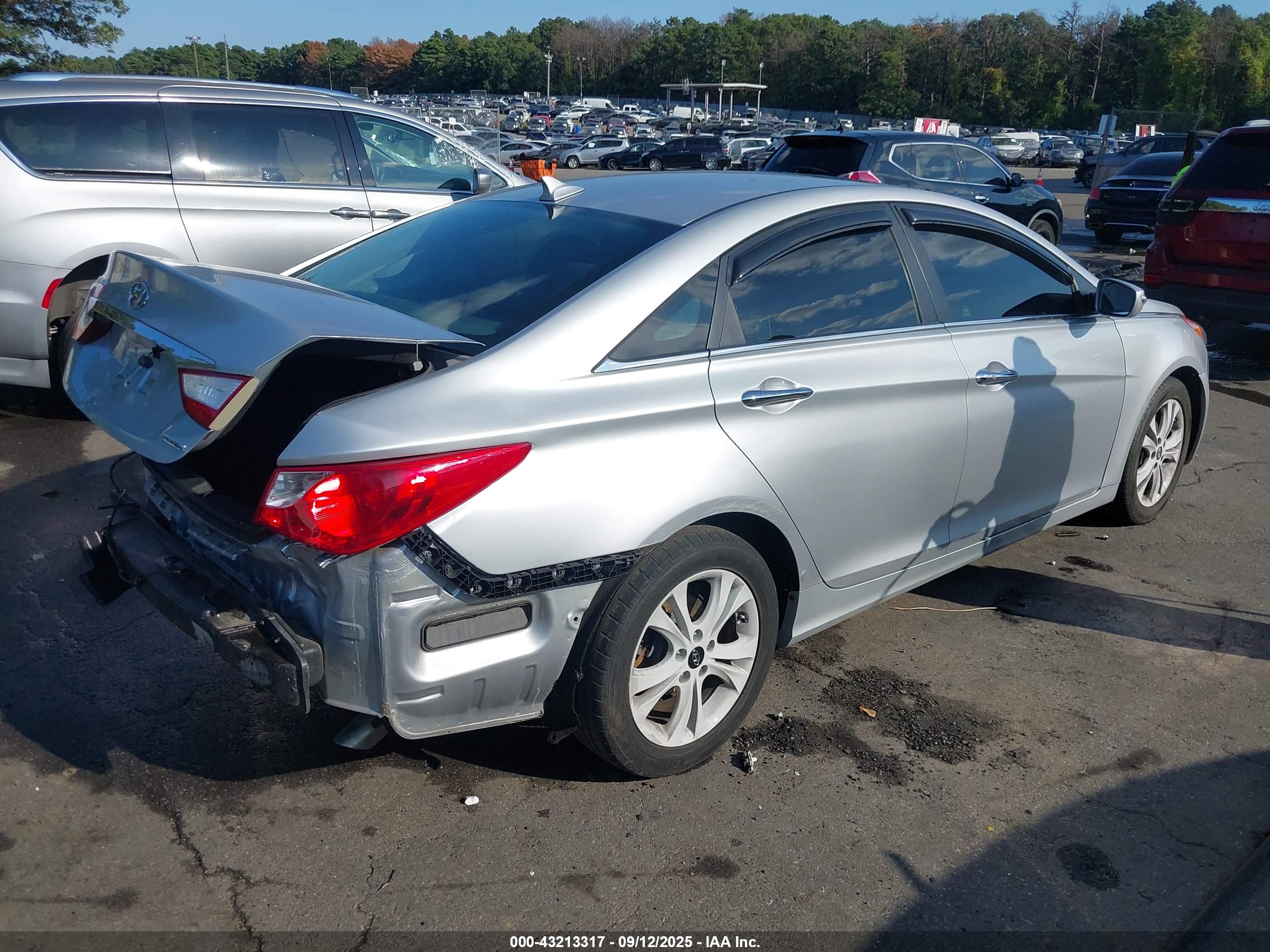 HYUNDAI SONATA image 4