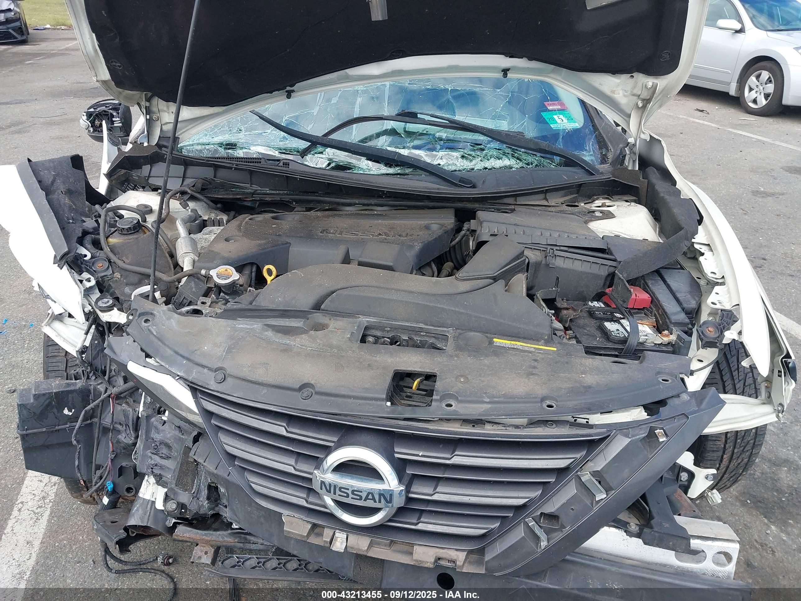 NISSAN ALTIMA image 10