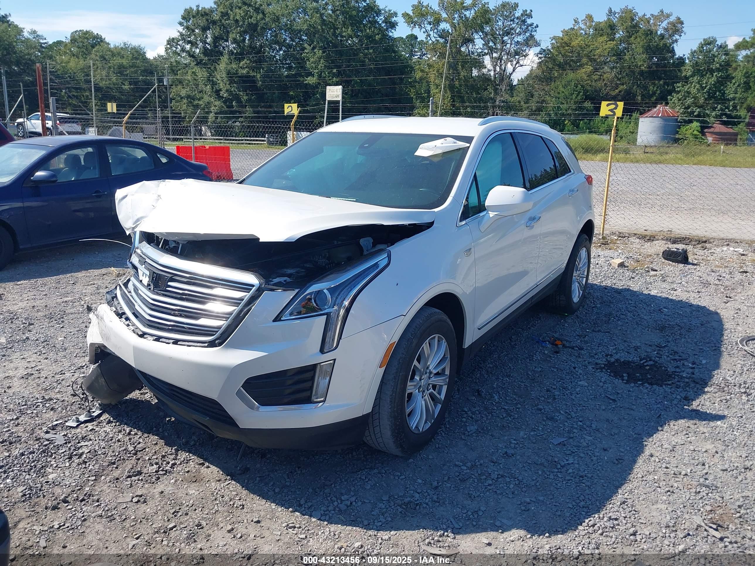 CADILLAC XT5 image 6