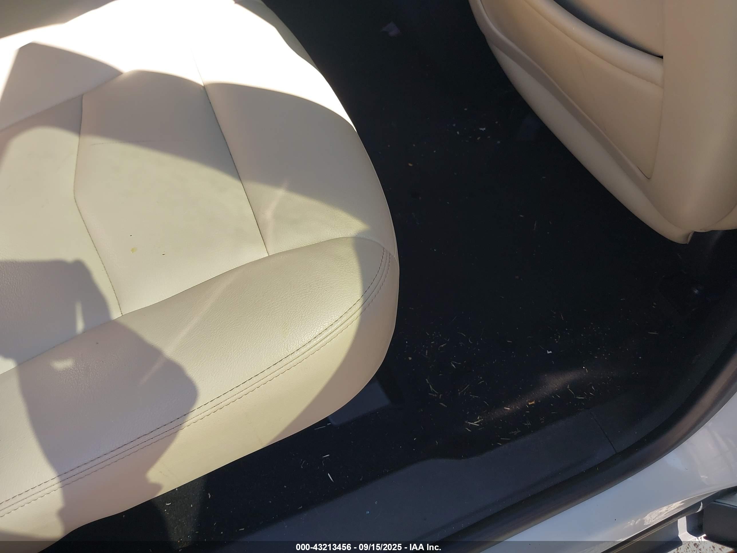 CADILLAC XT5 image 8