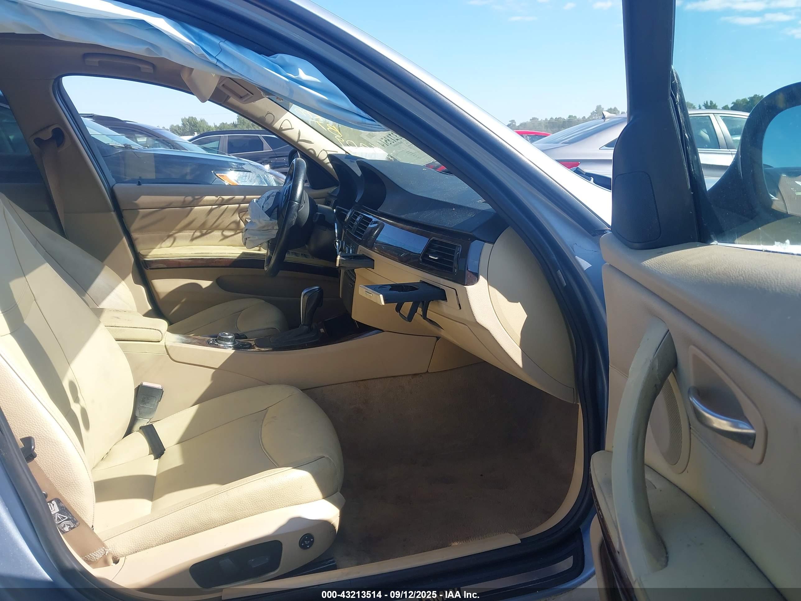 BMW 328I image 5